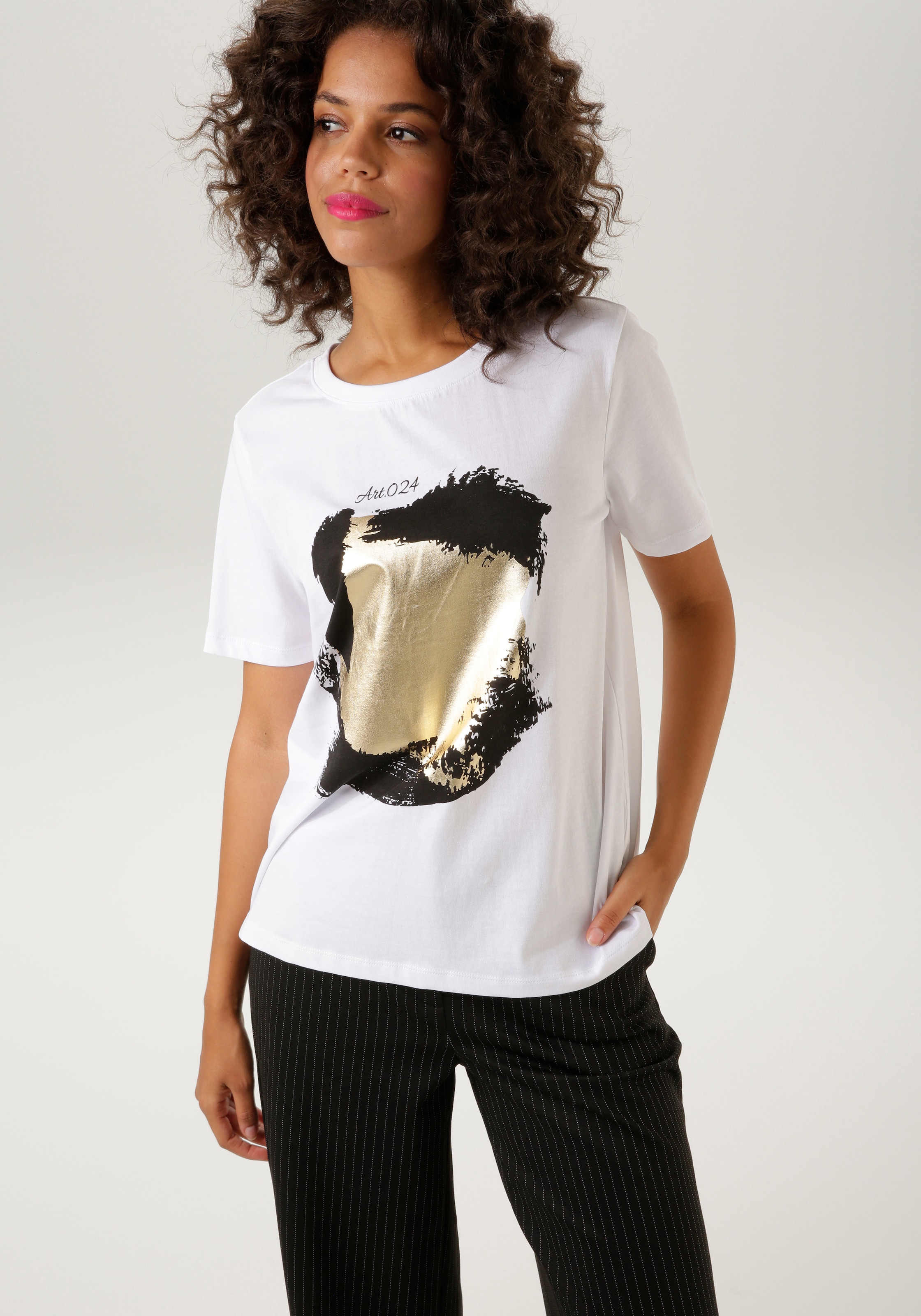 kaufen CASUAL I\'m NEUE T-Shirt, Aniston online | walking Frontprint - mit KOLLEKTION Foliendruck verzierter goldfarbenem