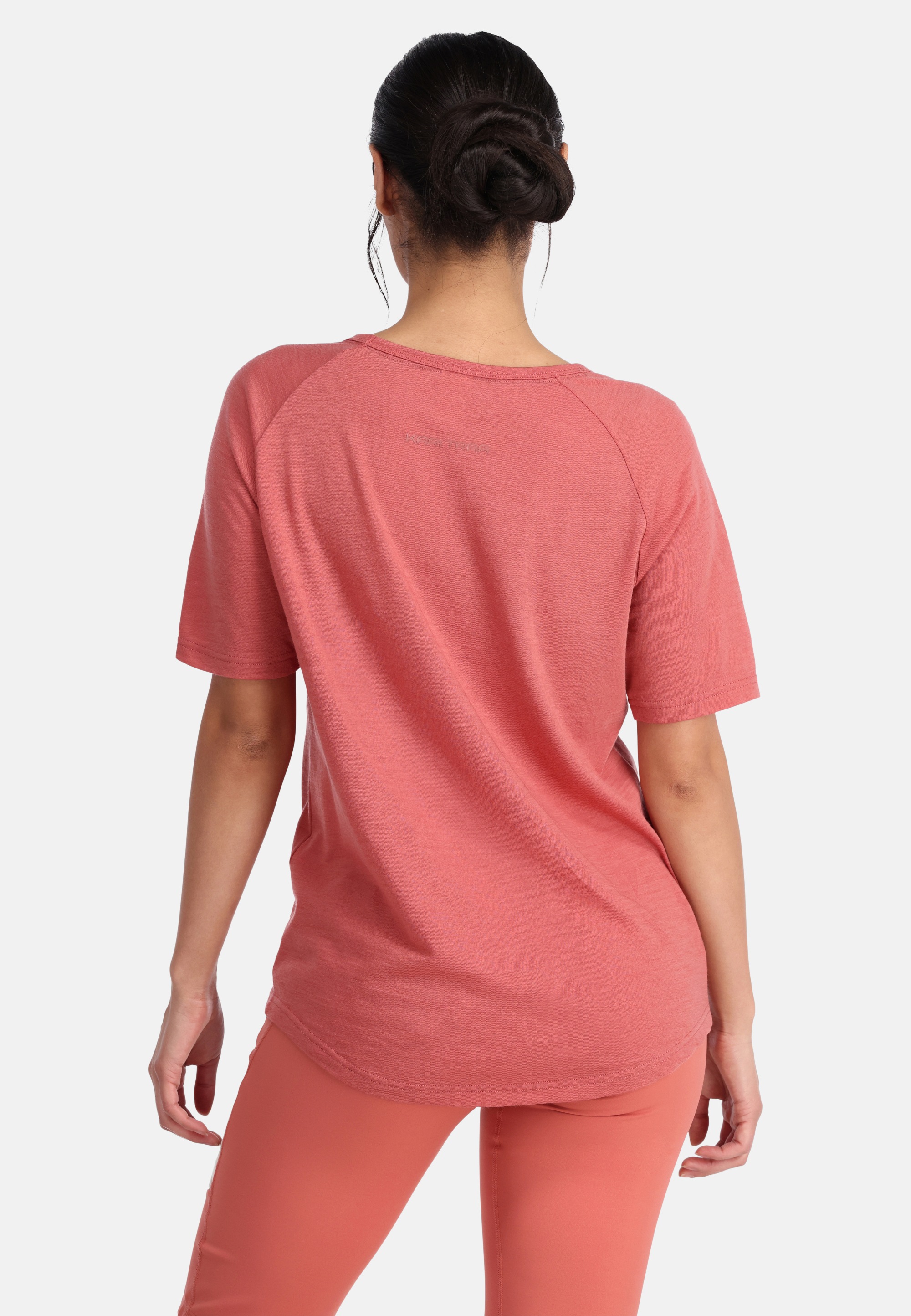bestellen T-Shirt Material atmungsaktivem Traa Kari mit Flatlocknähten und »Ane«,