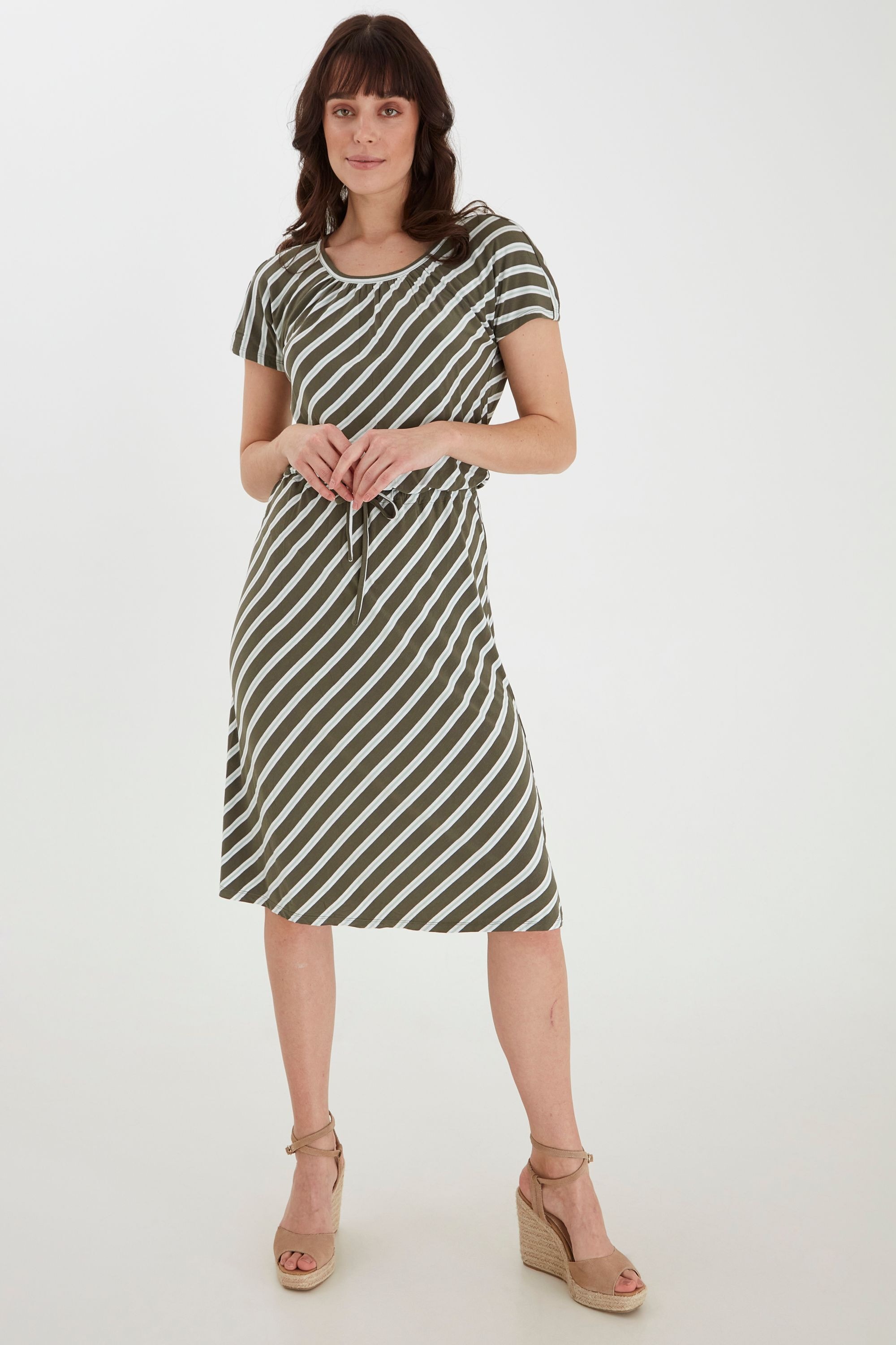 online Dress - I\'m | FRVESUNNA »Fransa Jerseykleid fransa 2 kaufen walking 20609071«