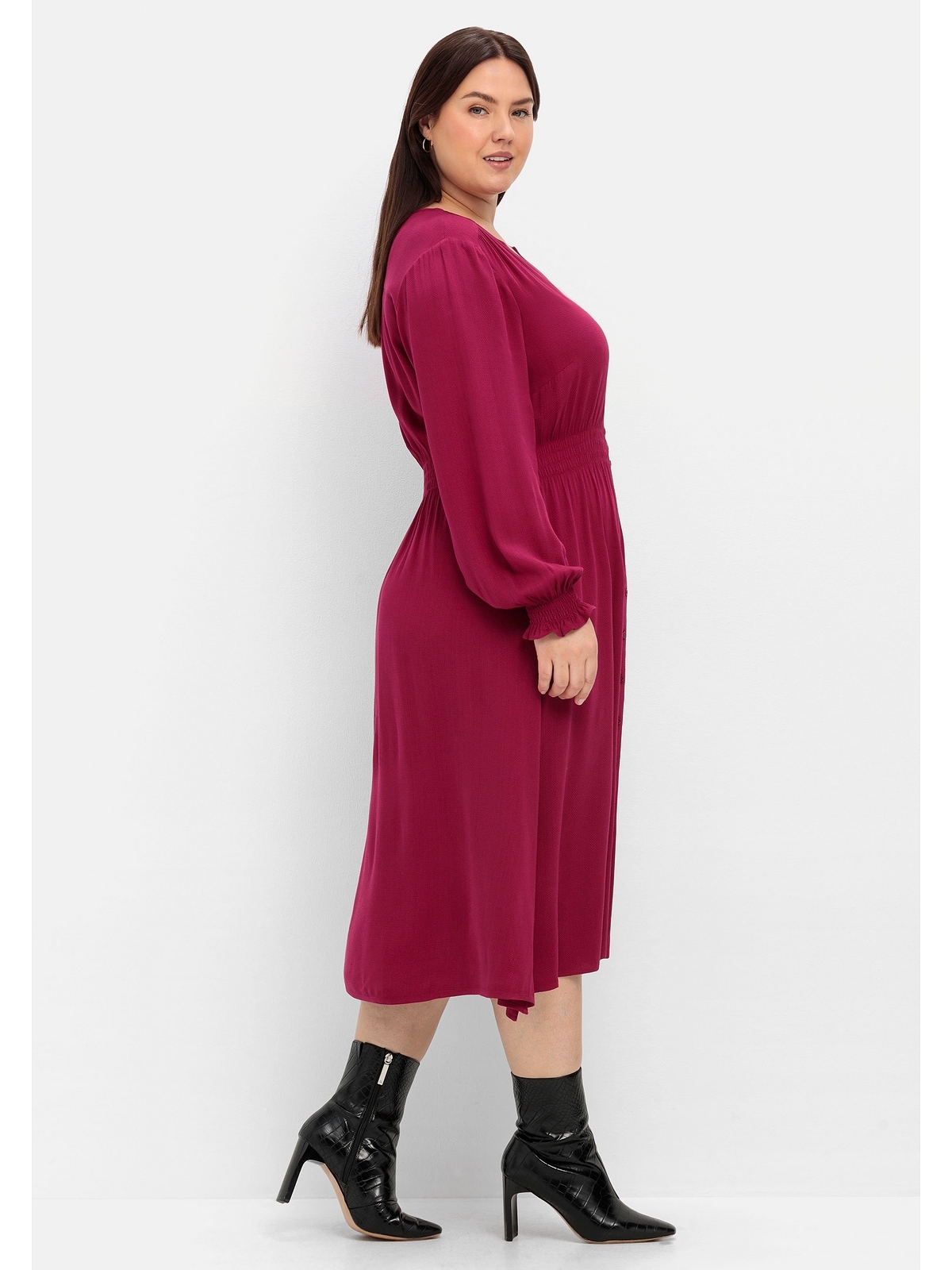 Sheego A-Linien-Kleid »Große Größen«, mit Smok-Details, aus Viskose  bestellen | I\'m walking | Shirtkleider