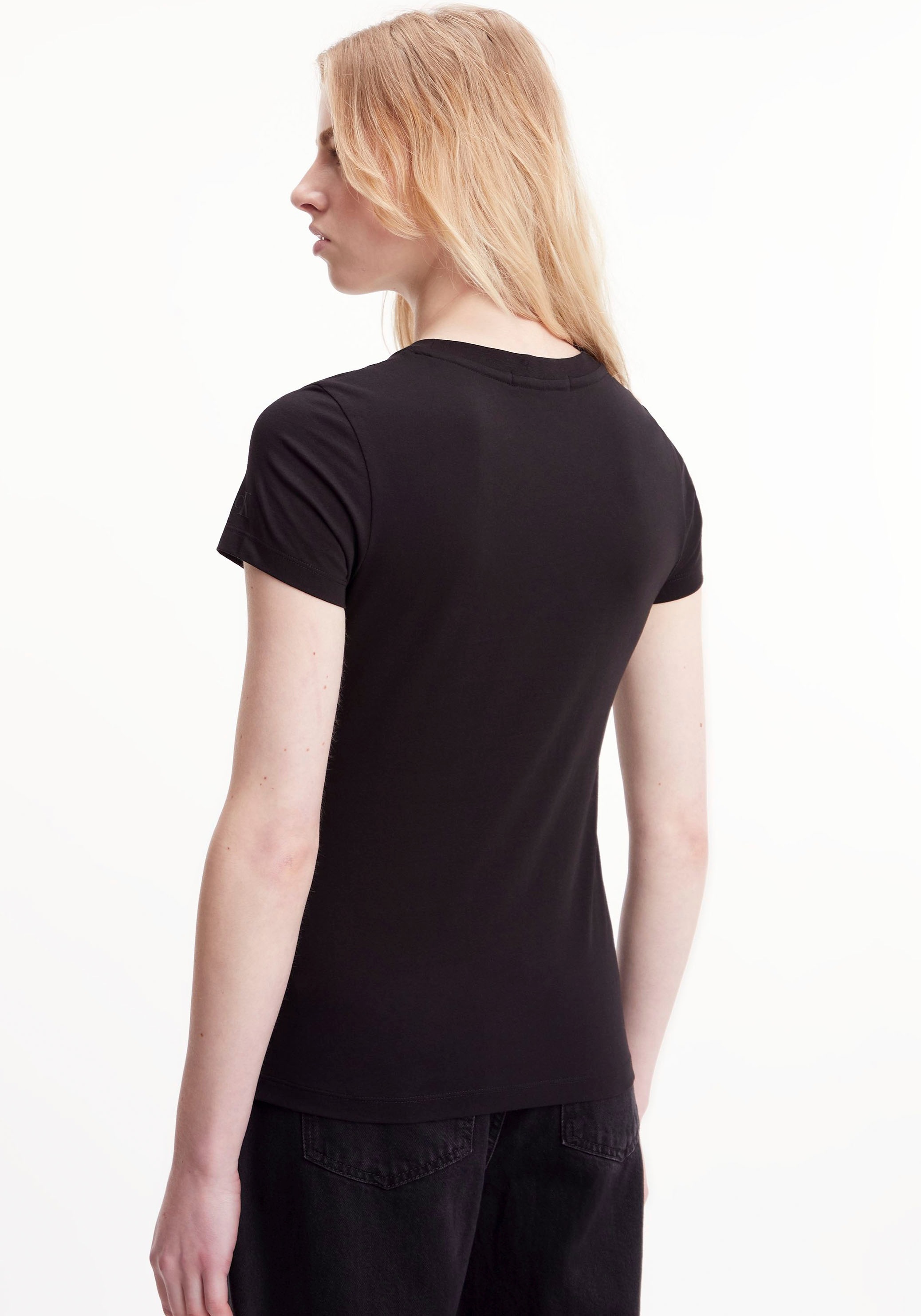 Calvin Klein TEE«, T-Shirt mit I\'m FIT Rundhalsausschnitt Jeans walking online »MICRO MONOLOGO SLIM 