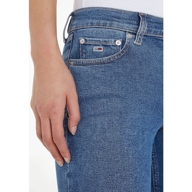 Tommy Jeans Bequeme Jeans »Nora«, mit Ledermarkenlabel online kaufen | I\'m  walking