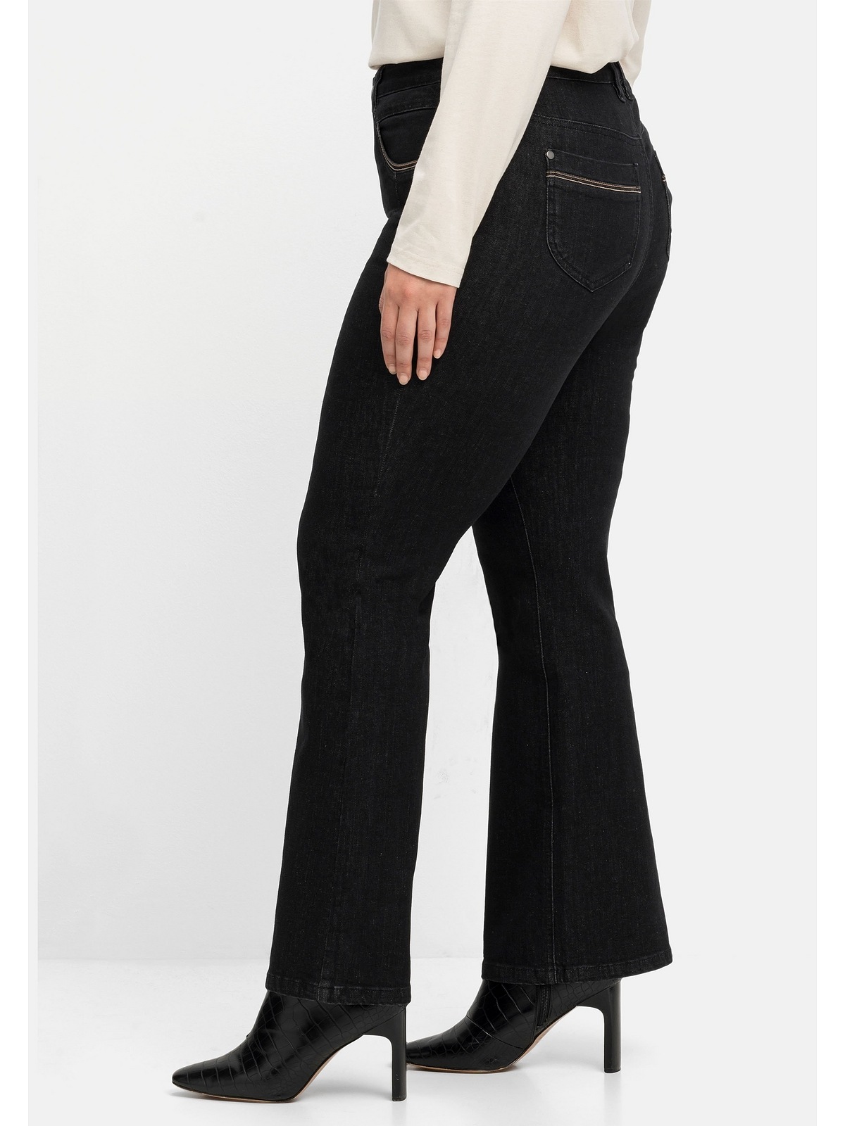 Sheego Bootcut-Jeans »Große extralang Größen«, bestellen mit Kontrast-Stickerei