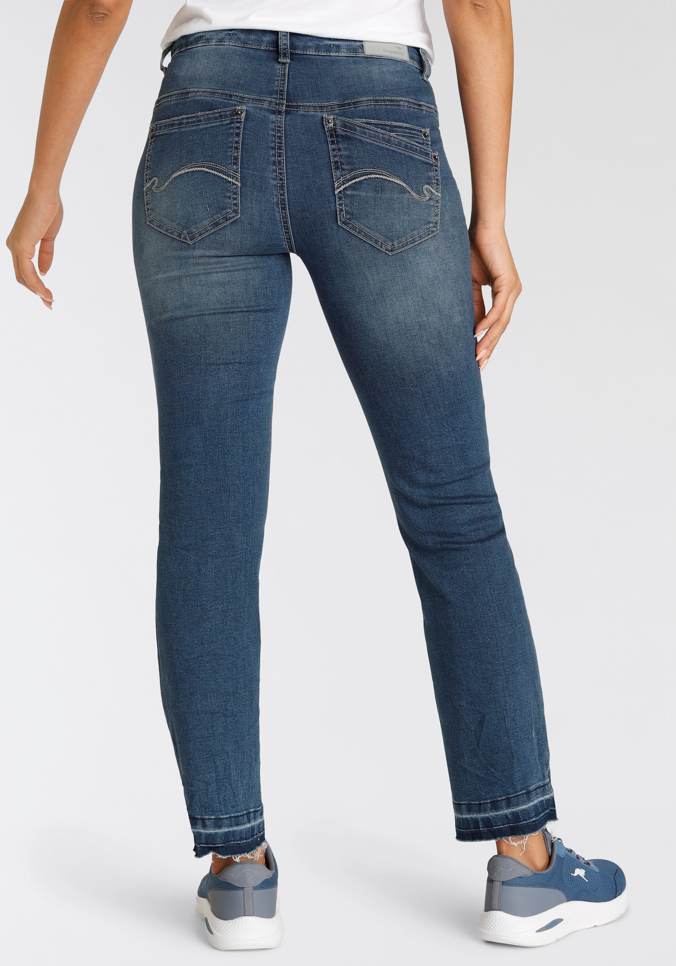 KangaROOS 7/8-Jeans »CULOTTE-JEANS«, mit ausgefranstem Saum - NEUE  KOLLEKTION shoppen