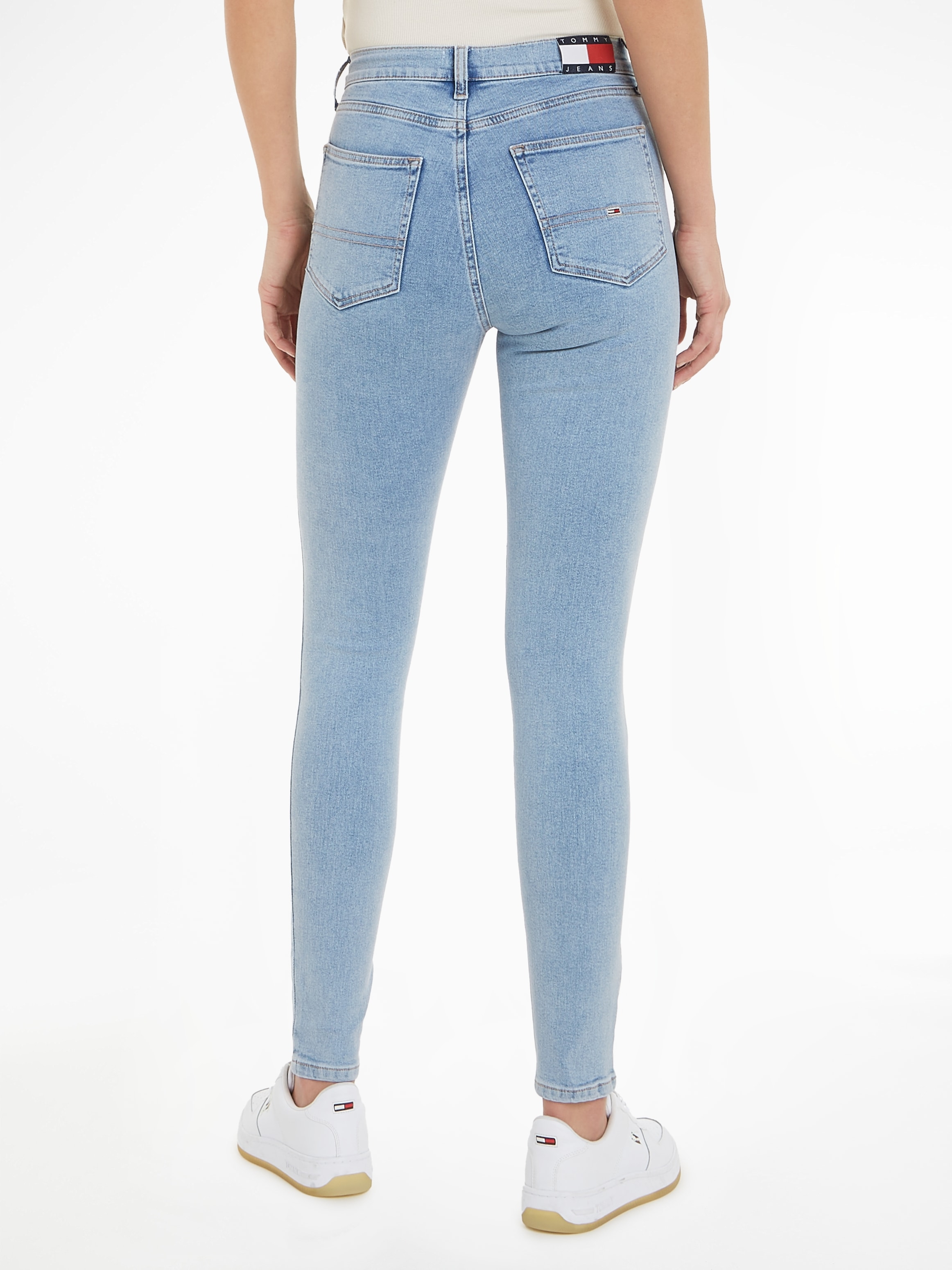 Tommy Jeans Bequeme Jeans »Sylvia«, mit Ledermarkenlabel online kaufen |  I'm walking