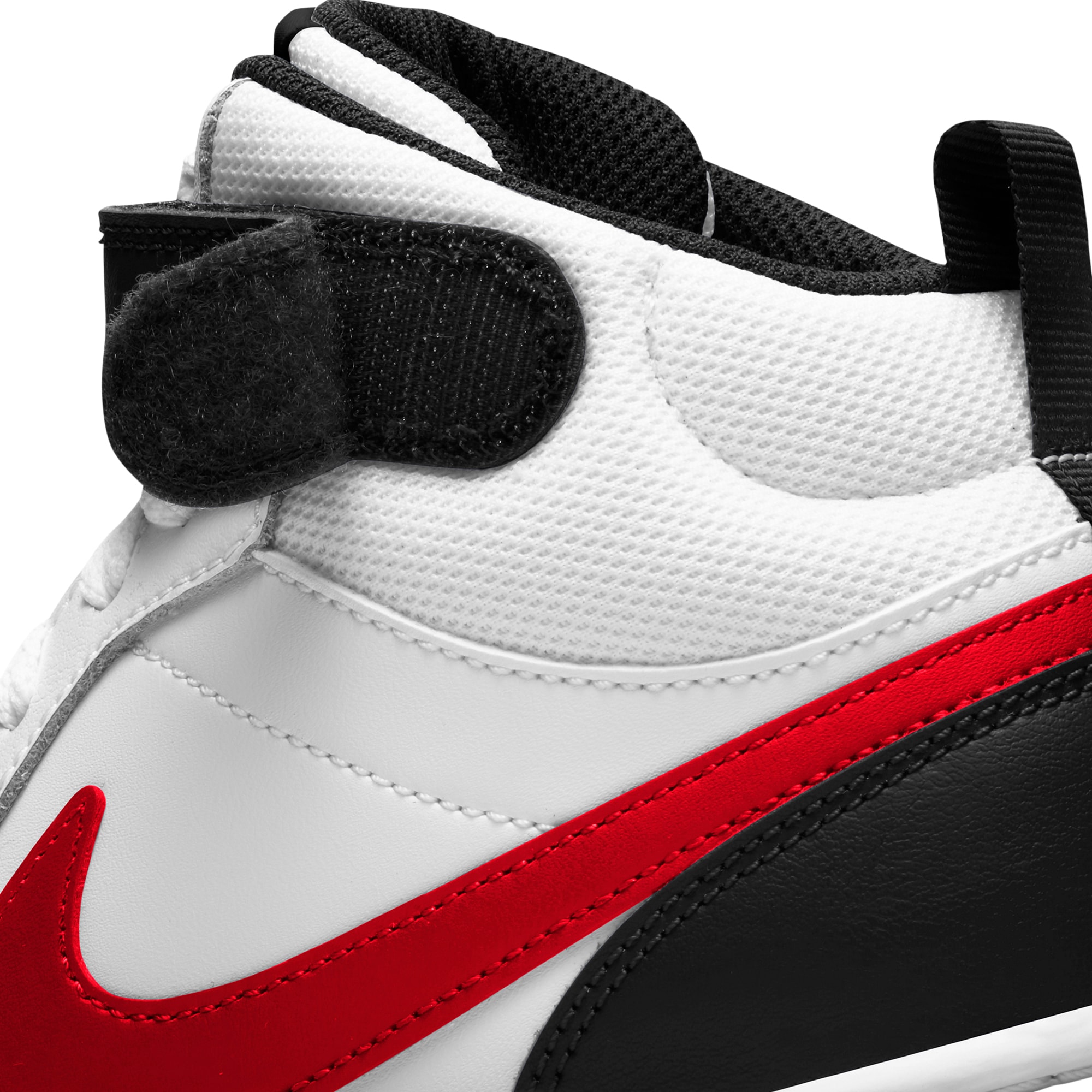 aktuell MID Sneaker | Kleinen »COURT I\'m walking Air Force die 1 bei auf Spuren für Sportswear Nike den des BOROUGH Design (GS)«, 2