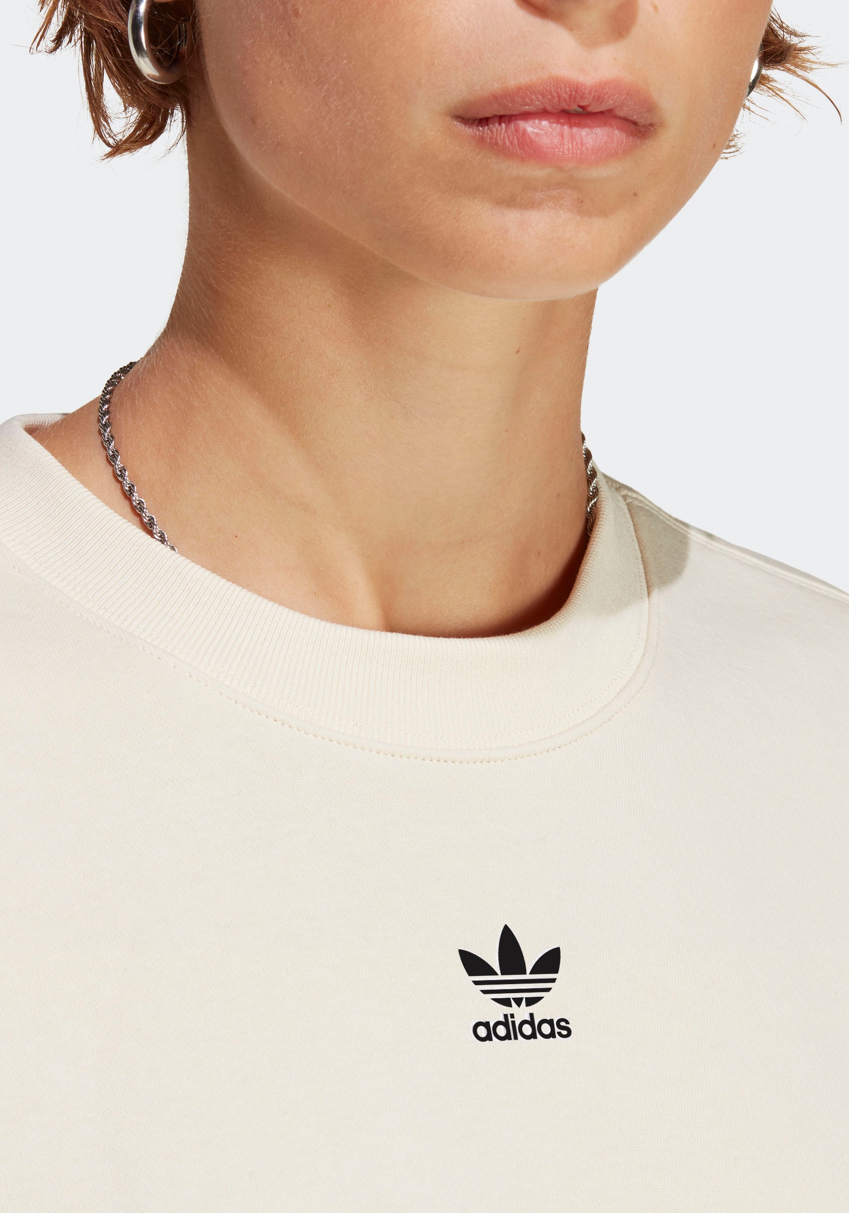 adidas Originals Sweatshirt »ADICOLOR walking ESSENTIALS« kaufen | I\'m