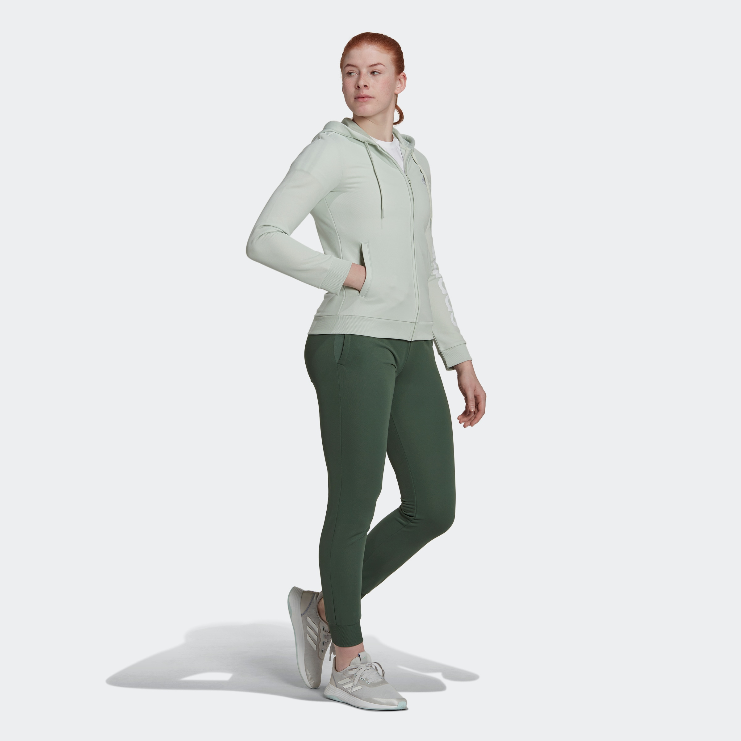 adidas Sportswear Trainingsanzug »ESSENTIALS walking LOGO (2 | tlg.) FRENCH online TERRY«, I\'m