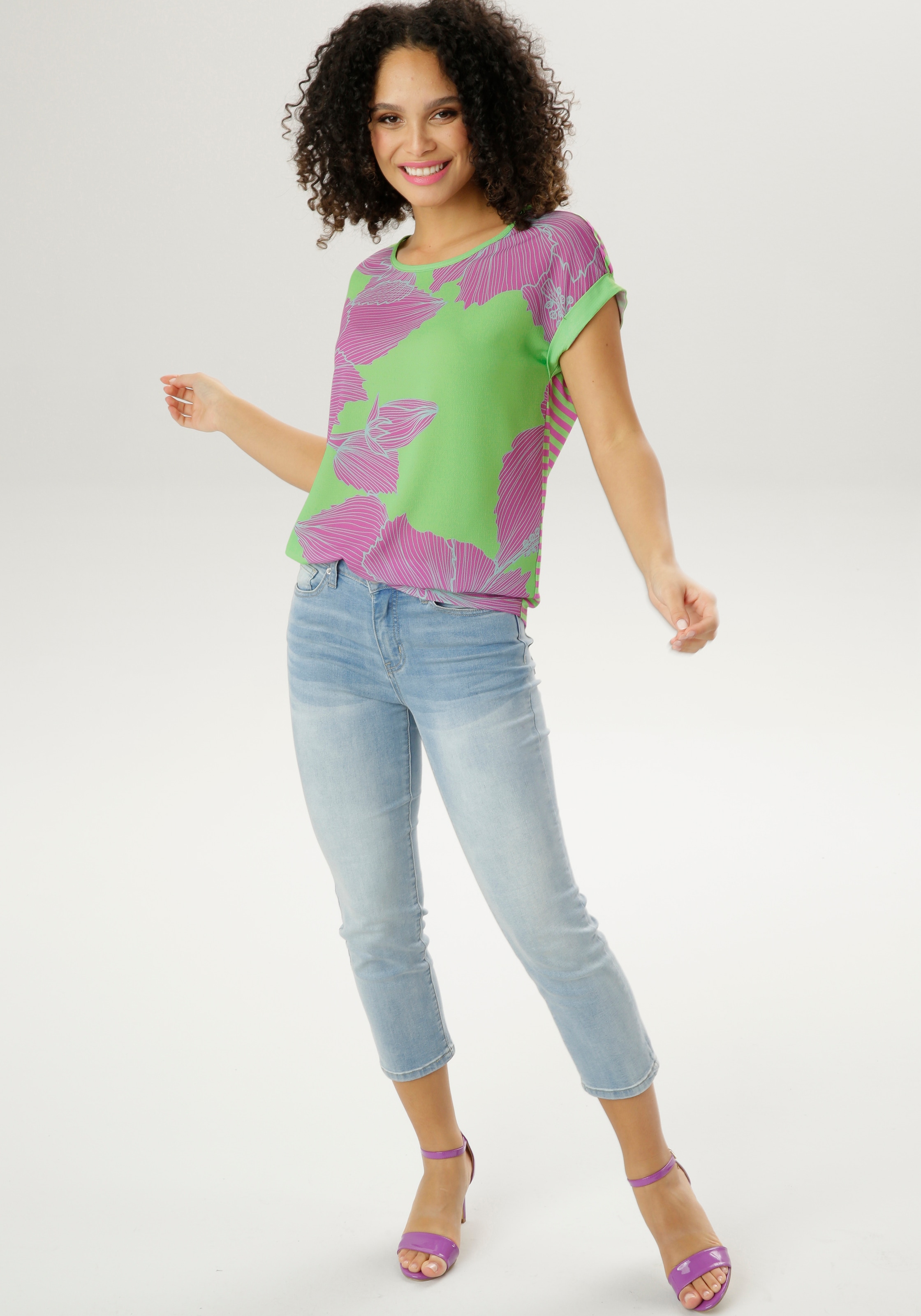 Aniston SELECTED Blusenshirt, vorne mit Blütendruck, hinten mit Streifen  online | Blusenshirts