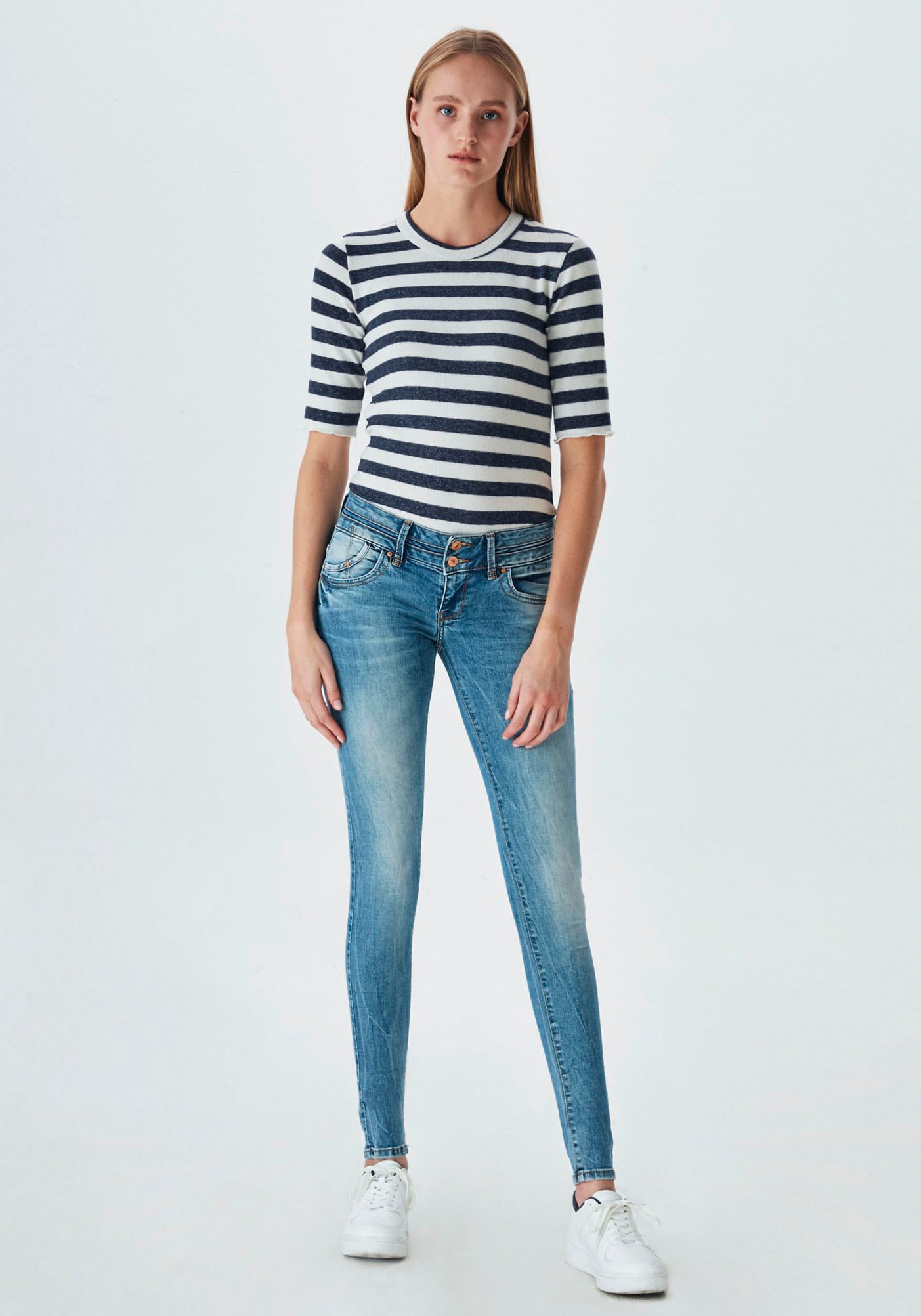 LTB Skinny-fit-Jeans »Julita X«, I\'m extra-engem mit Stretch-Anteil niedriger Bein, walking | online und Leibhöhe