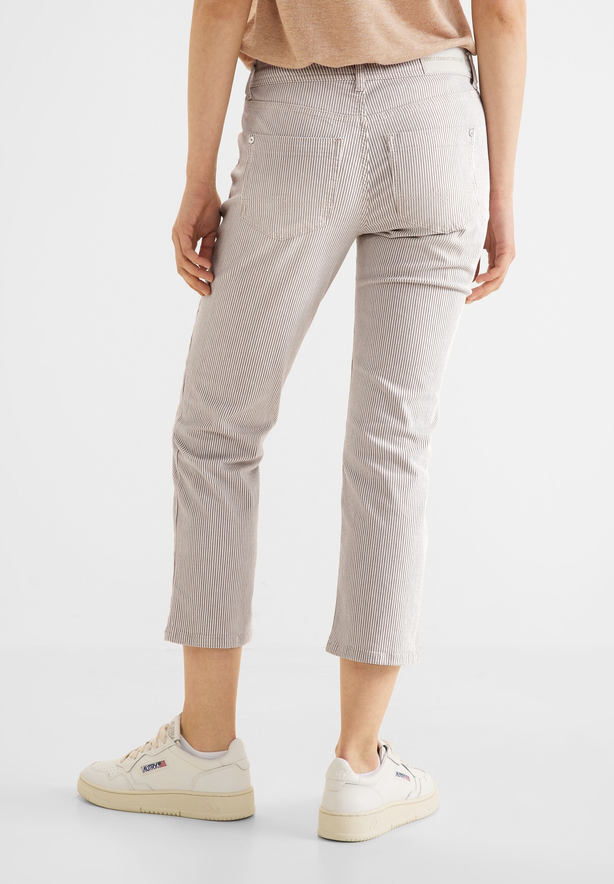 STREET ONE Slim-fit-Jeans, 5-Pocket-Style bestellen | I\'m walking | Weite Jeans