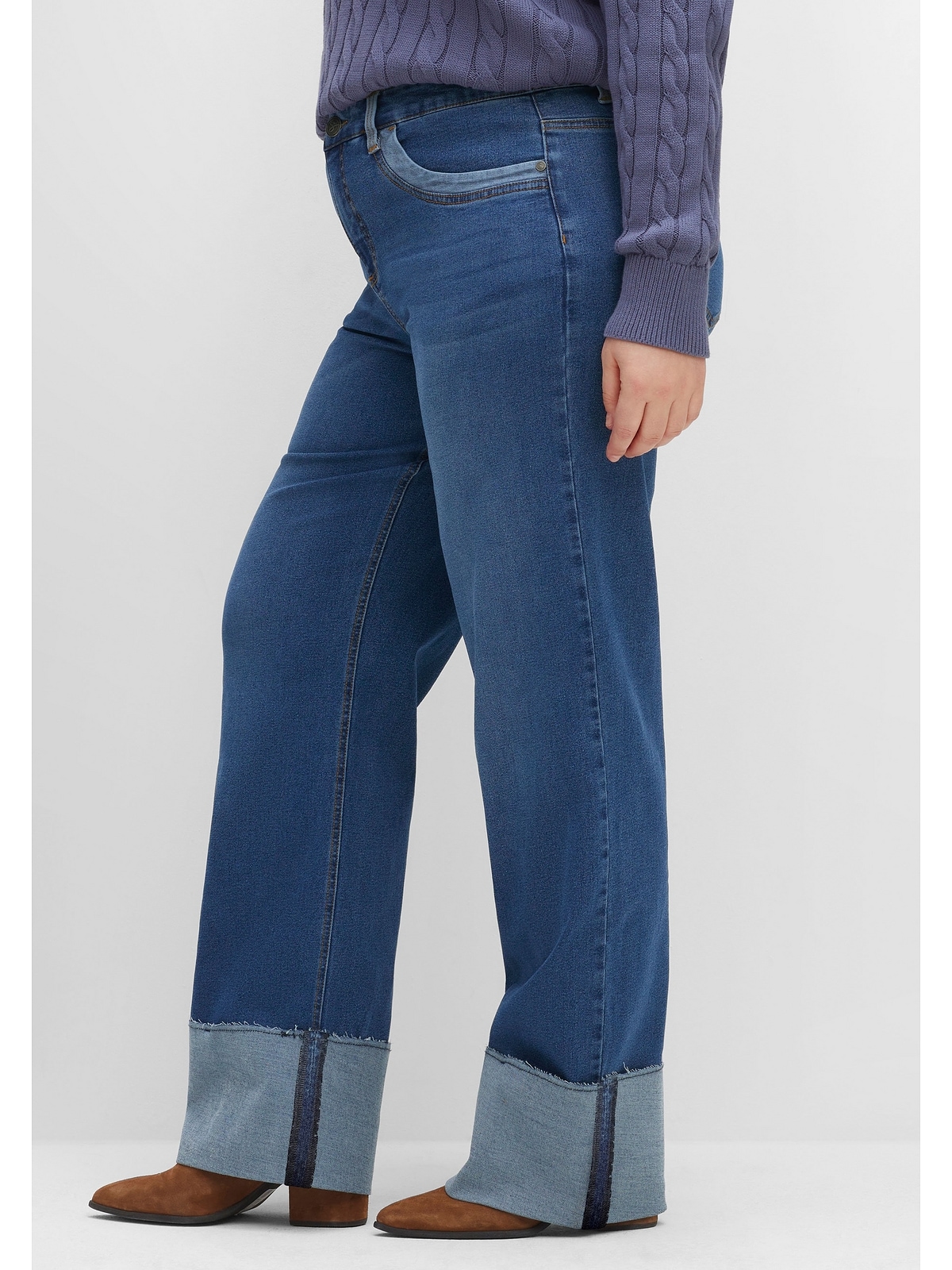 Sheego Weite Jeans »Große Größen«, ELLA für kräftige Oberschenkel und Waden  kaufen | I'm walking