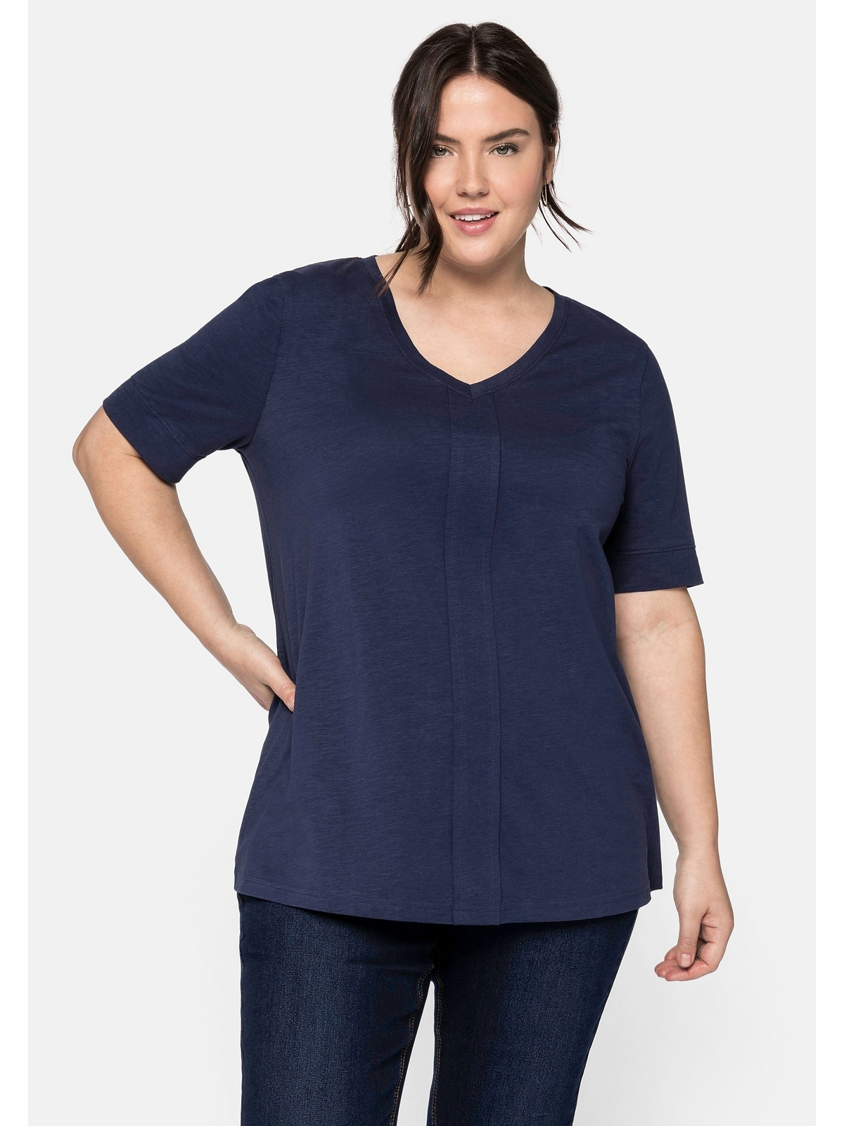I\'m Sheego dekorativer T-Shirt »Große Falte bestellen Größen«, | vorne walking mit