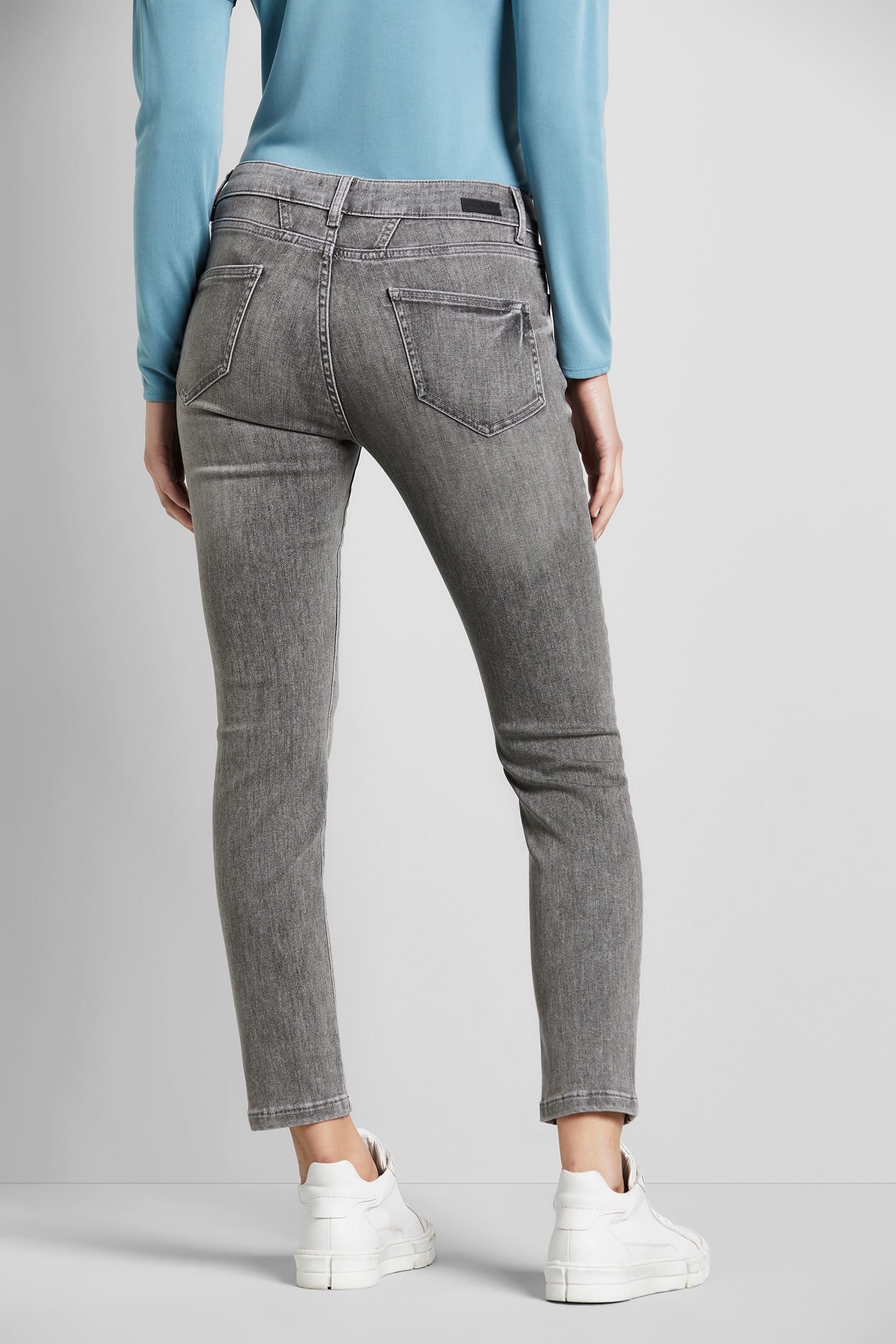 online leichte Used-Waschung 5-Pocket-Jeans, bugatti