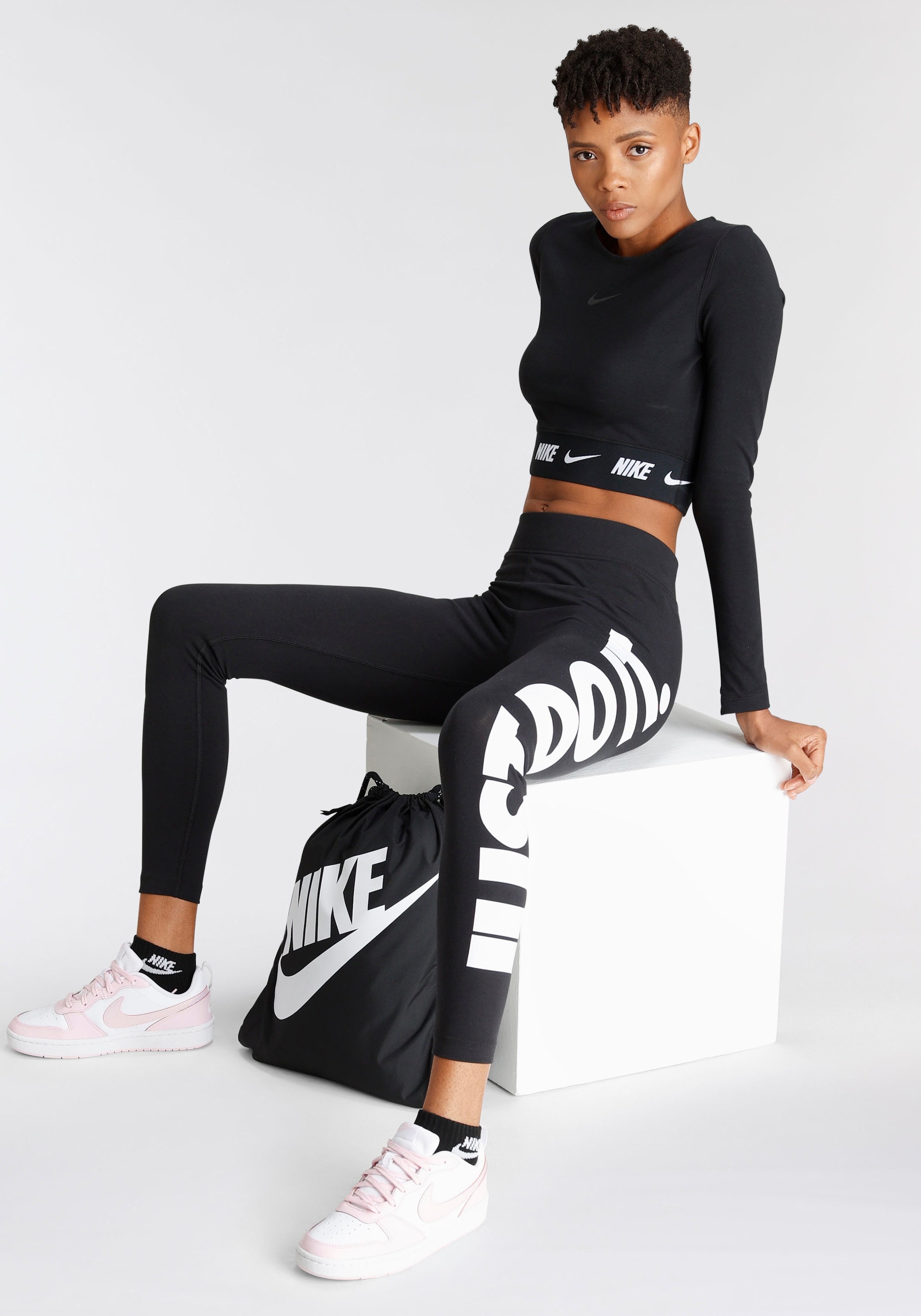 Nike Sportswear Langarmshirt »W NSW CROP TAPE LS TOP« bestellen