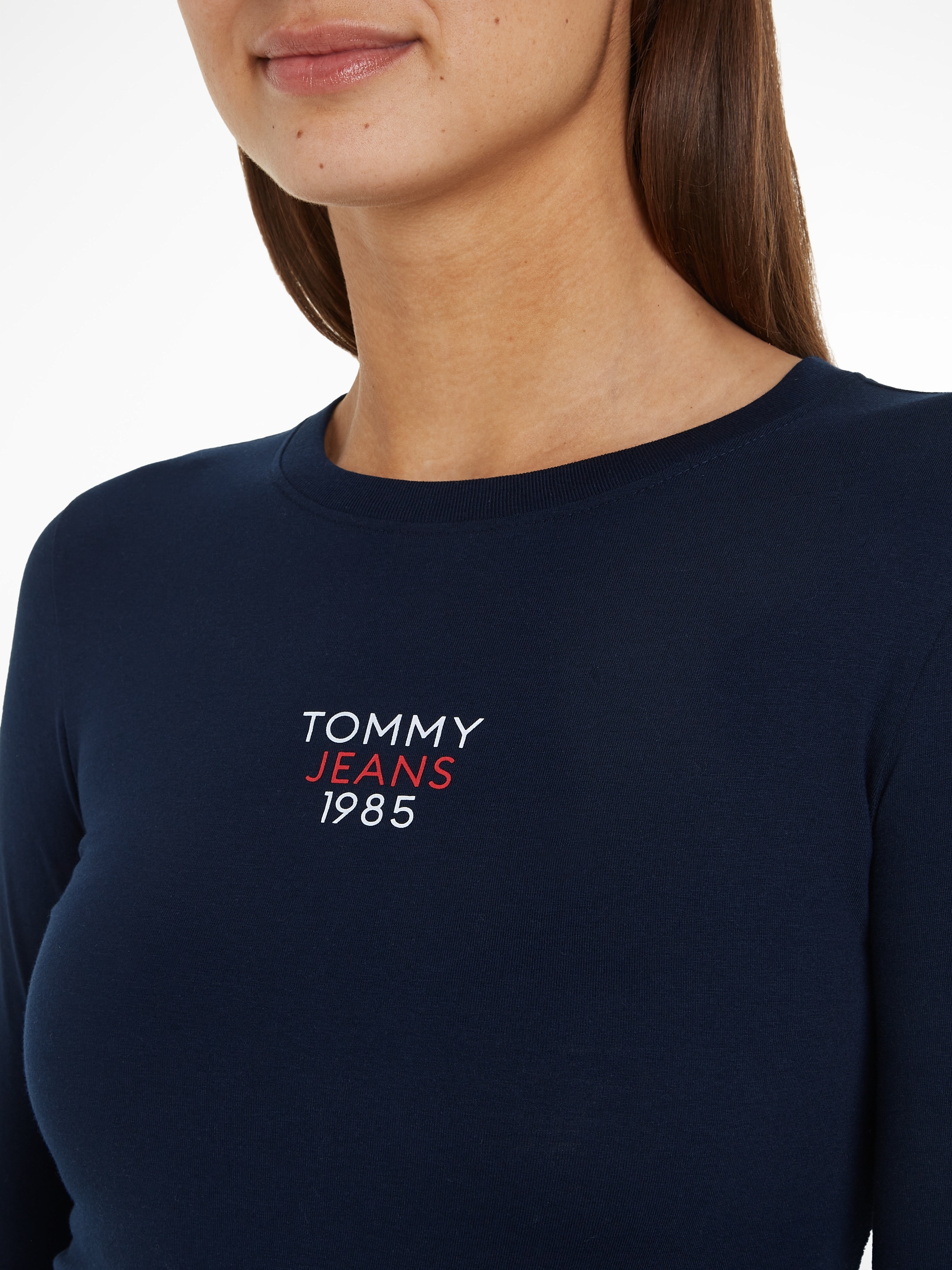 | Logo Langarmshirt bestellen Jeans »Slim mit Longsleeve Logoschriftzug Essential Fit Shirt«, Tommy walking I\'m