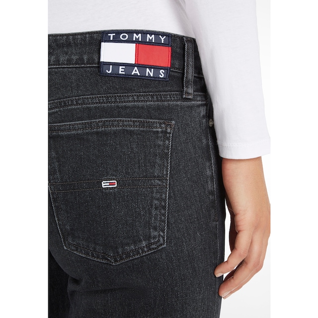 Tommy Jeans Schlagjeans, mit Tommy Jeans Logobadge online | I'm walking