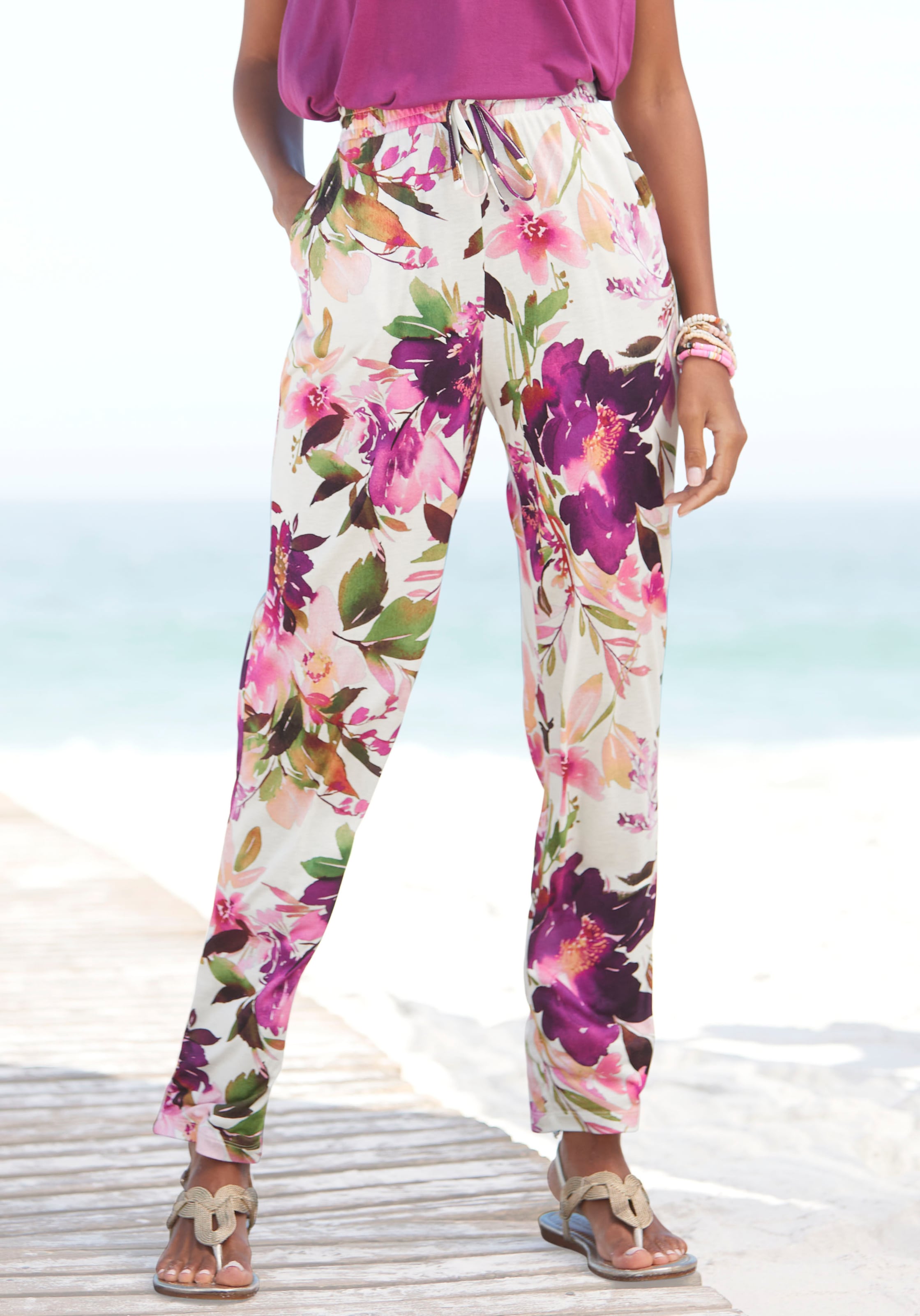 Beachtime Jerseyhose, mit Blumendruck elastischem Stoffhose, shoppen Bund, und frisch sommerlich