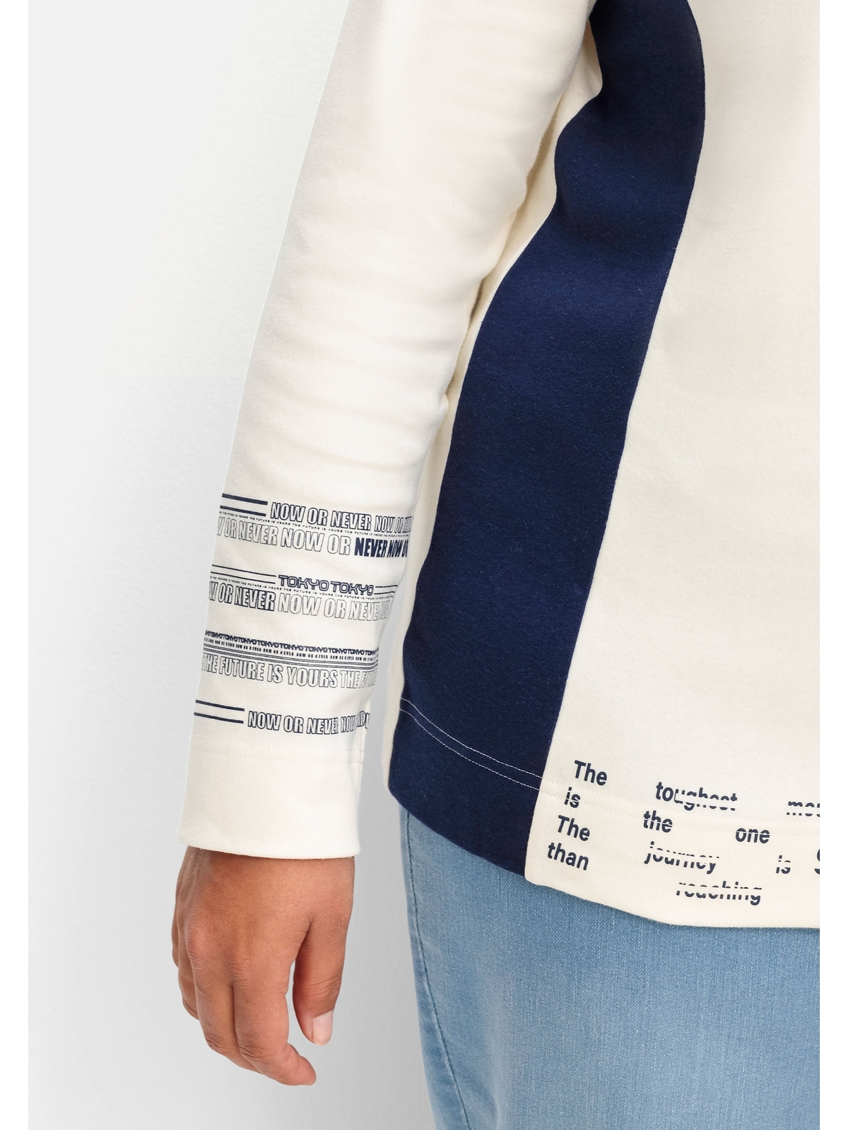 Sheego Kontrastdetails kaufen walking I\'m Größen«, »Große | online weitem Sweatshirt Rollkragen und mit