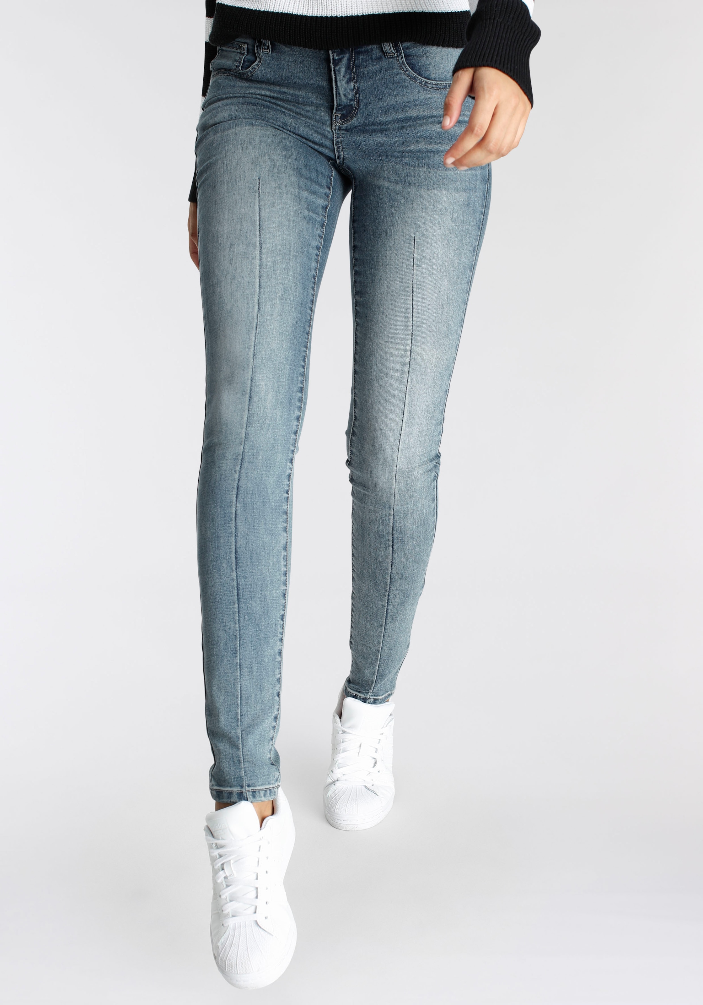 Arizona Skinny-fit-Jeans »Ultra-Stretch, gut bequem, sehr stretch zu performance Waist kombinieren«, Denim normale Leibhöhe shoppen figurbetont high Mid