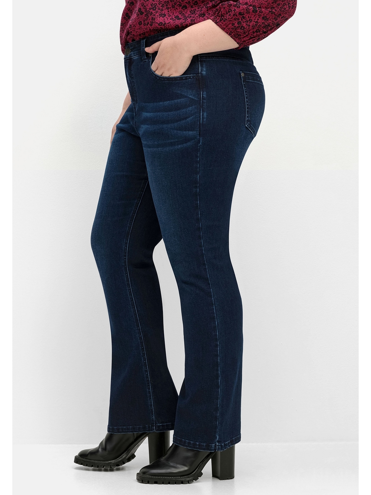 Sheego Stretch-Jeans »Große Größen«, mit Catfaces und Bodyforming-Effekt  shoppen