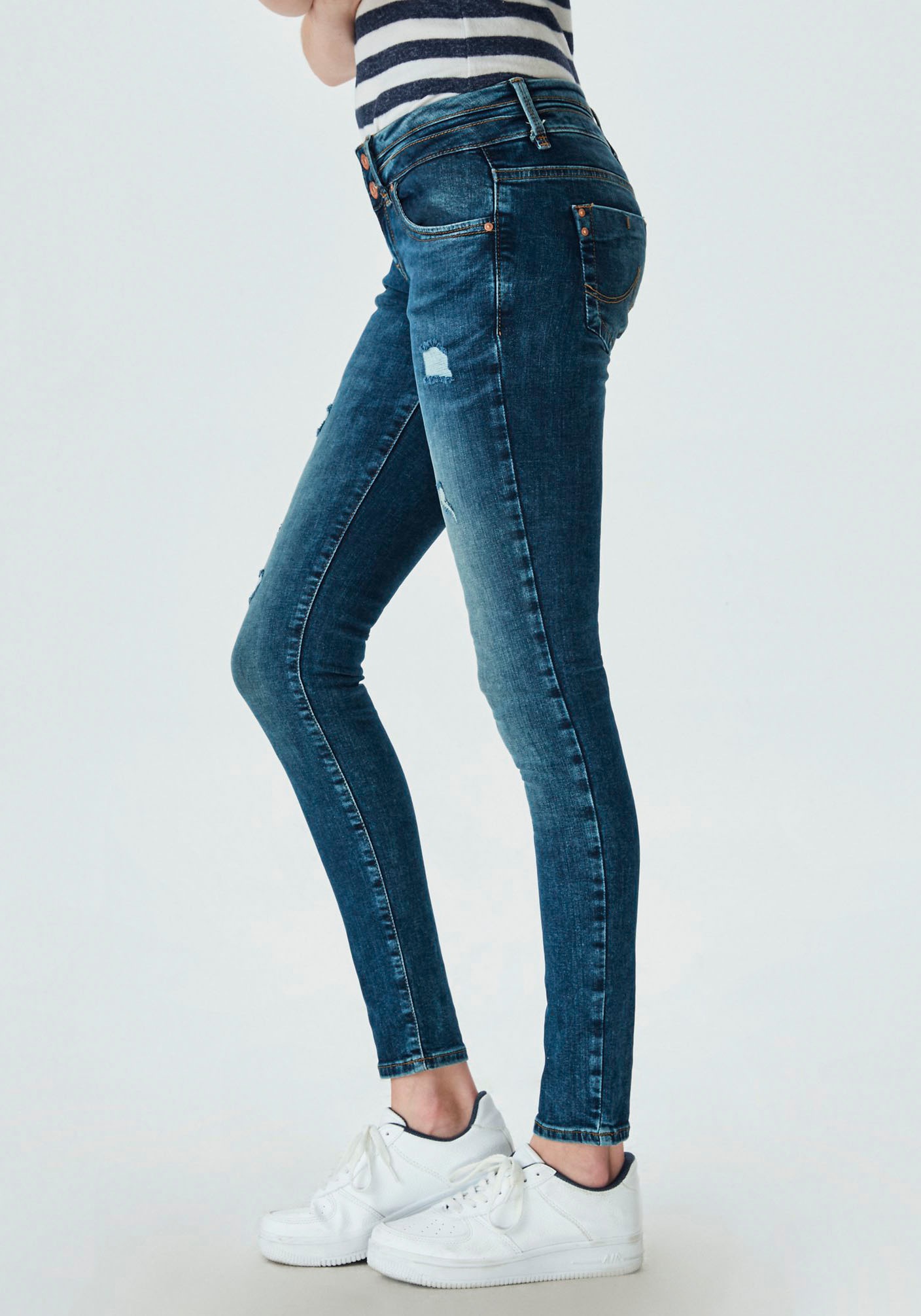 Leibhöhe X«, Skinny-fit-Jeans | und I\'m Stretch-Anteil online LTB Bein, walking niedriger extra-engem »Julita mit