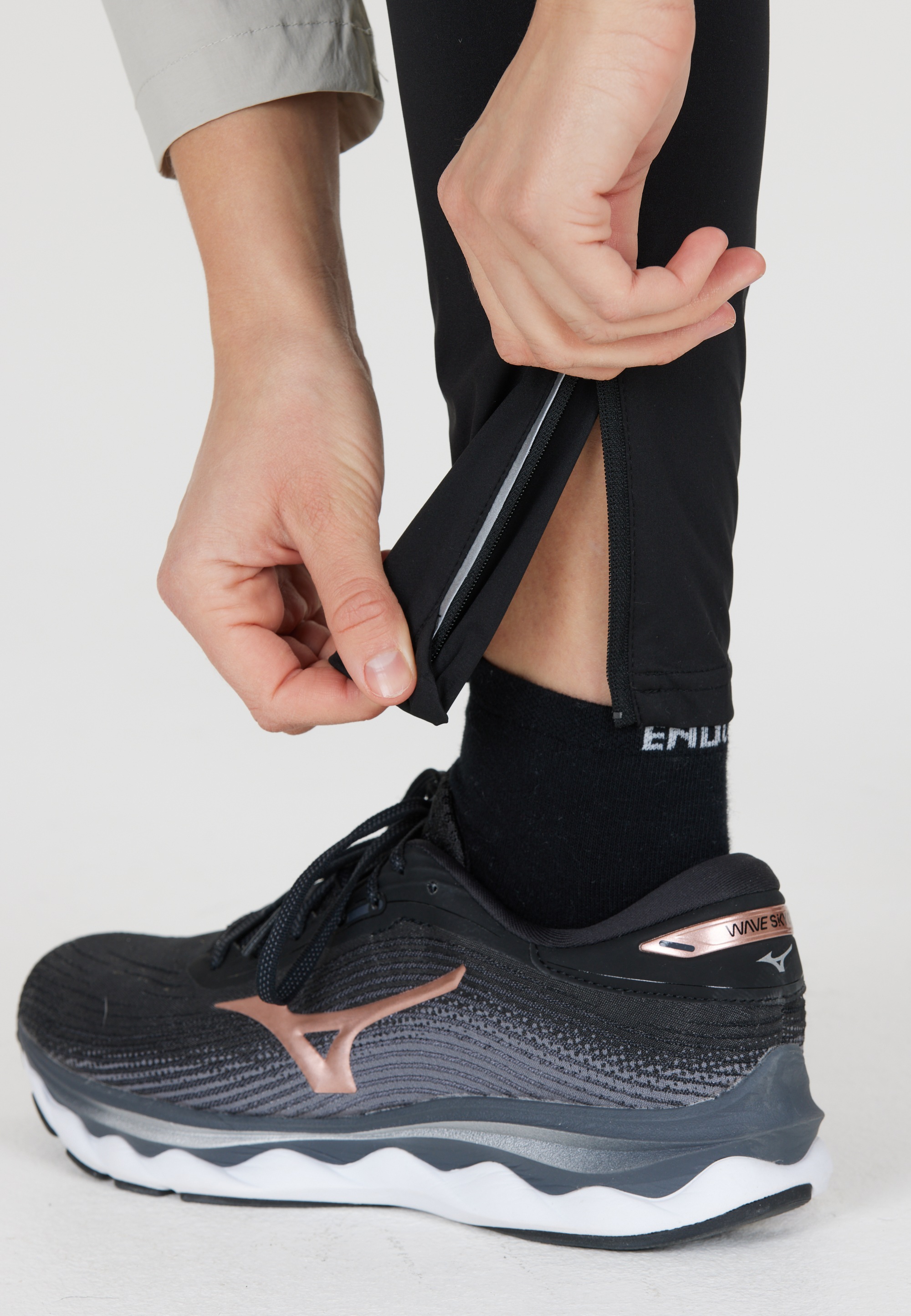 I\'m ENDURANCE kaufen innovativem mit Stoffhose walking »Eluna«, | online Primaloft-Futter