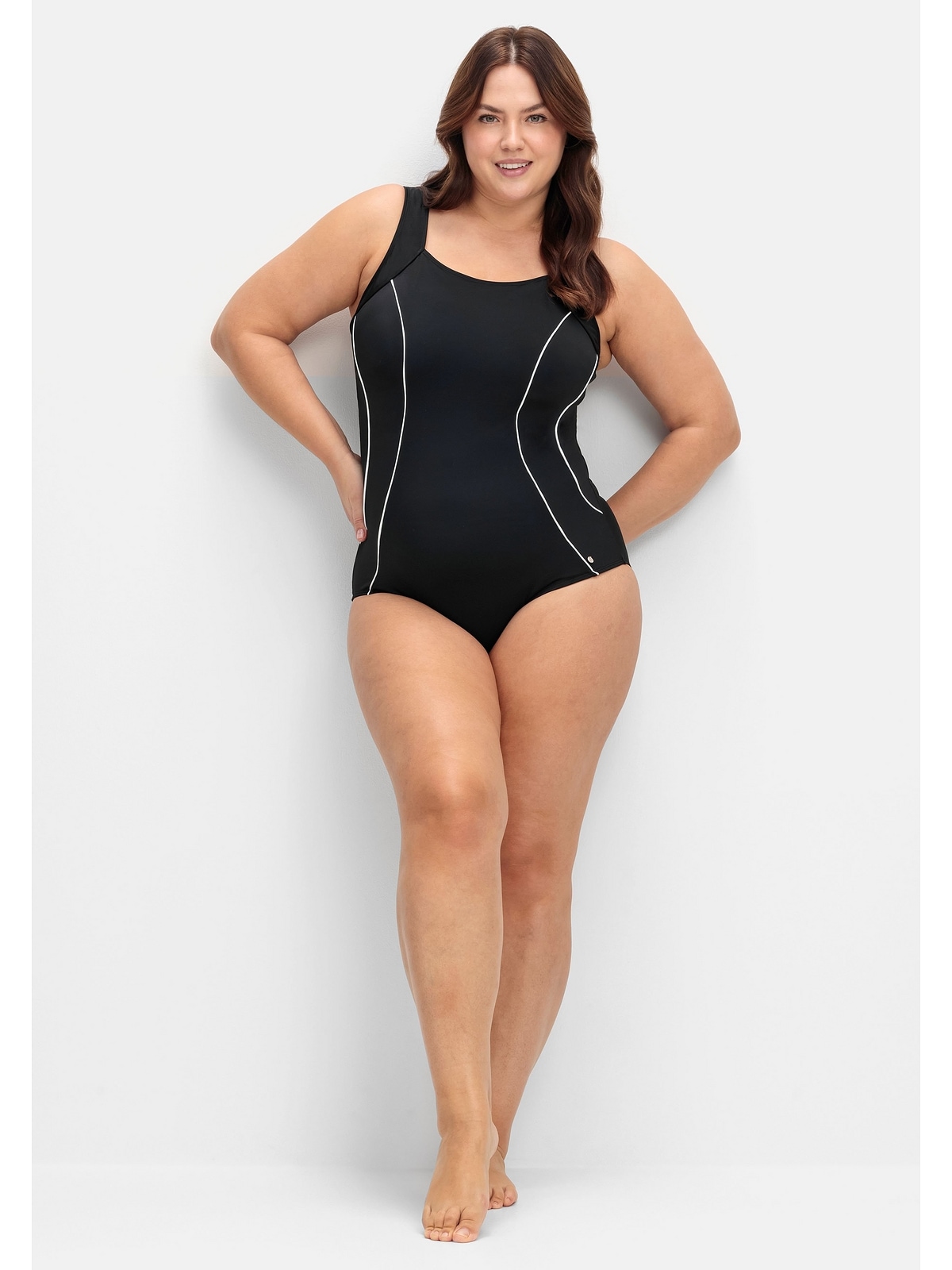 Sheego Badeanzug Große Größen mit Reißverschluss und kurzem Bein