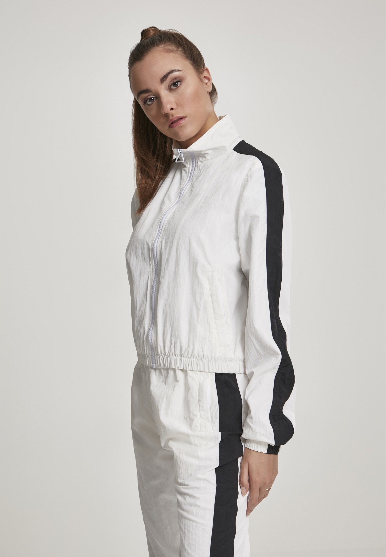 URBAN CLASSICS Outdoorjacke »Damen Ladies Short Striped Crinkle Track Jacket«,  (1 St.), ohne Kapuze shoppen
