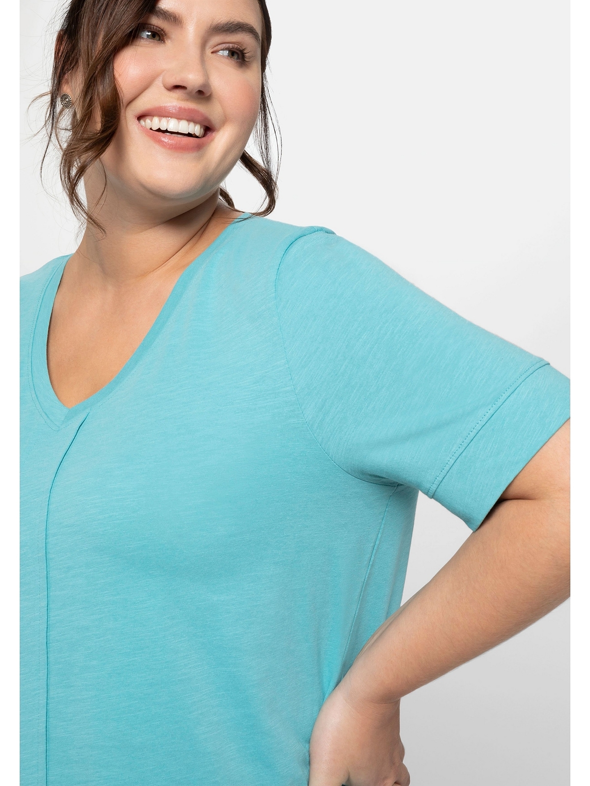Sheego T-Shirt »Große Größen«, mit dekorativer Falte vorne bestellen | I\'m  walking | V-Shirts