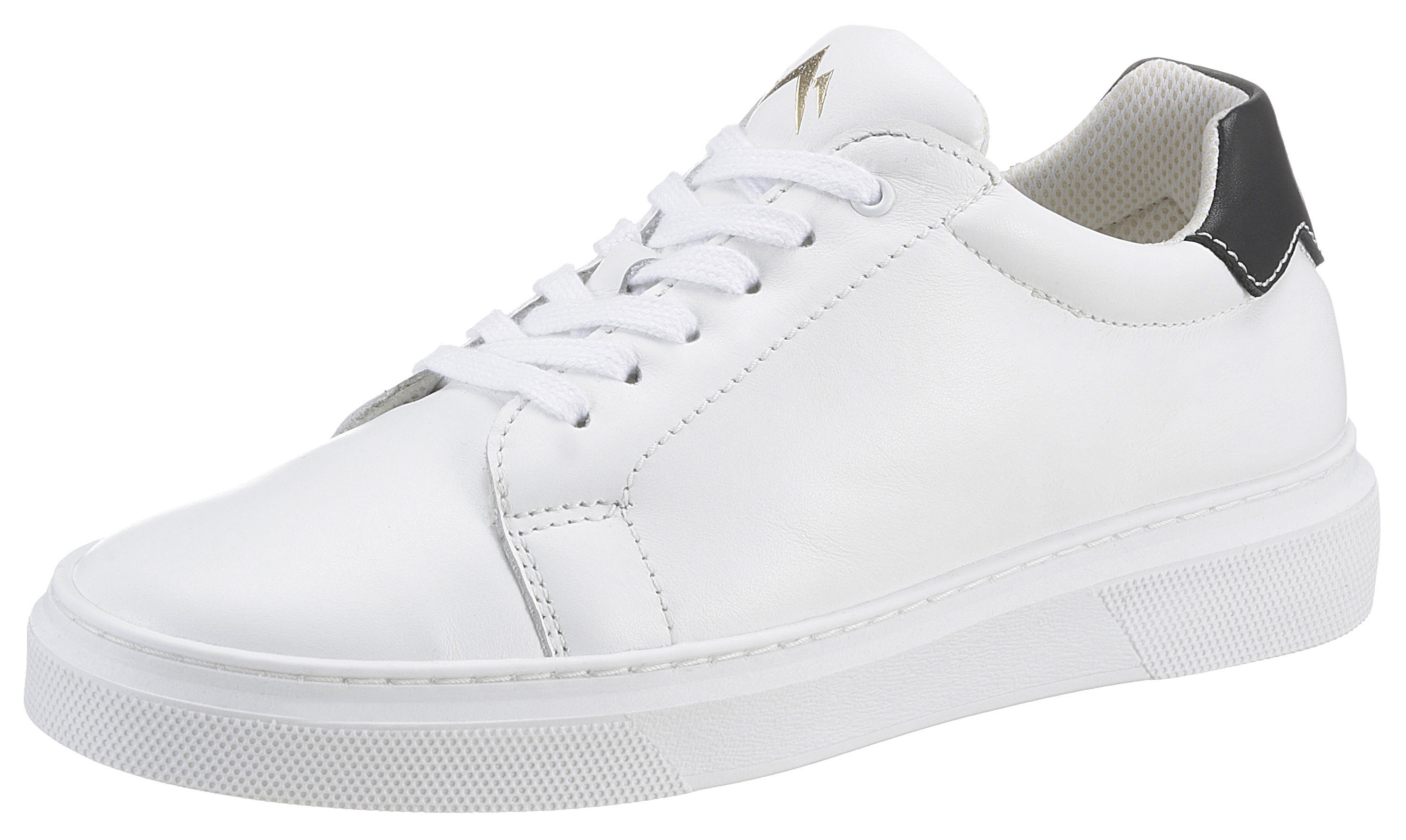Sneaker, in schmaler Form