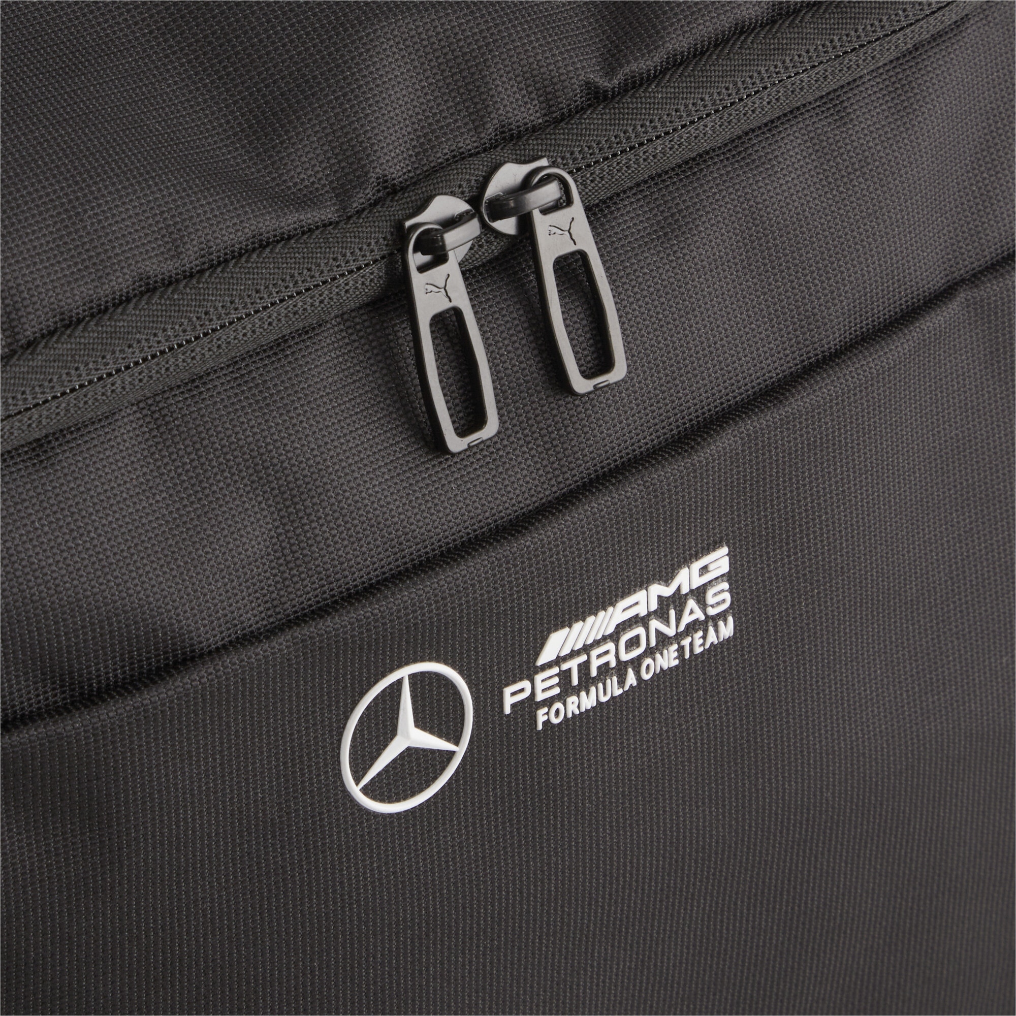 »Mercedes-AMG I\'m | Motorsport Erwachsene« walking Petronas Sporttasche Sporttasche PUMA