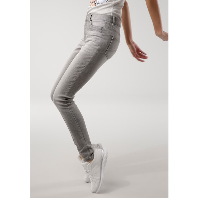 »SUPER SKINNY online used-Effekt 5-Pocket-Jeans HIGH walking RISE«, I\'m KangaROOS | mit