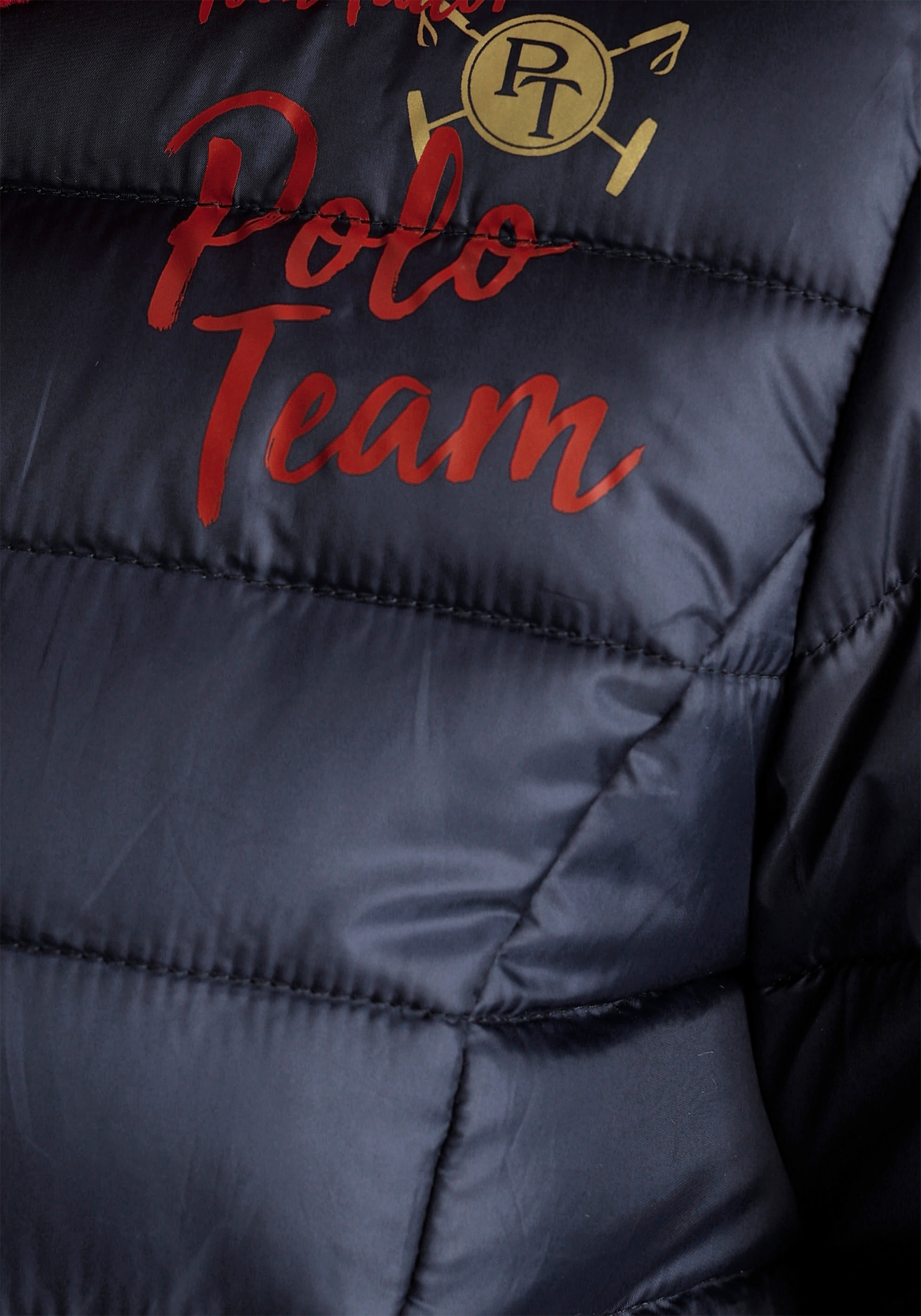 TOM TAILOR Polo Team Steppjacke, Schal), Kapuze, großen bestellen dem auf mit (Set, mit Logodruck St., Rücken mit 2