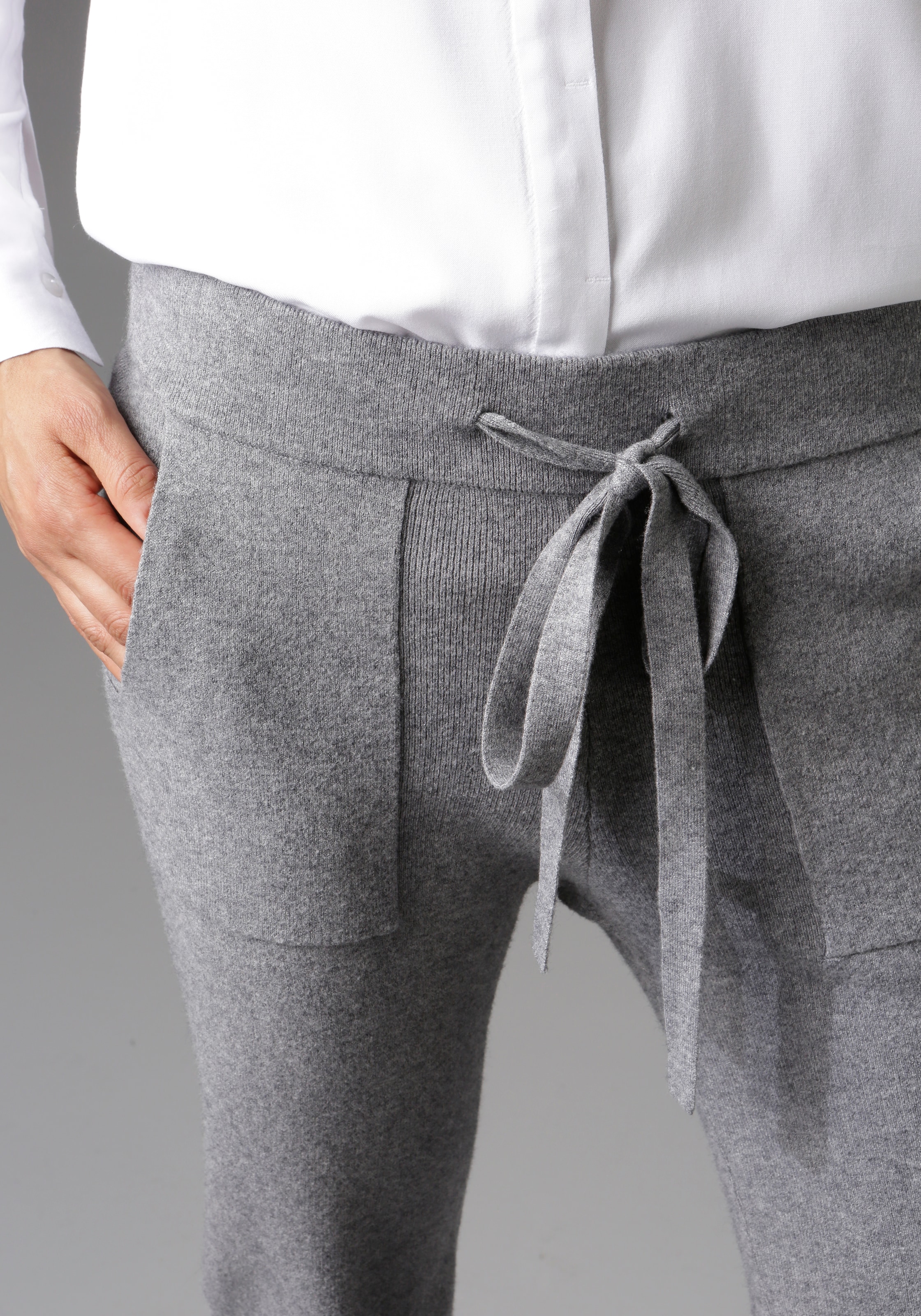 Aniston CASUAL Strickhose, mit 2 aufgesetzten Taschen kaufen | I'm walking