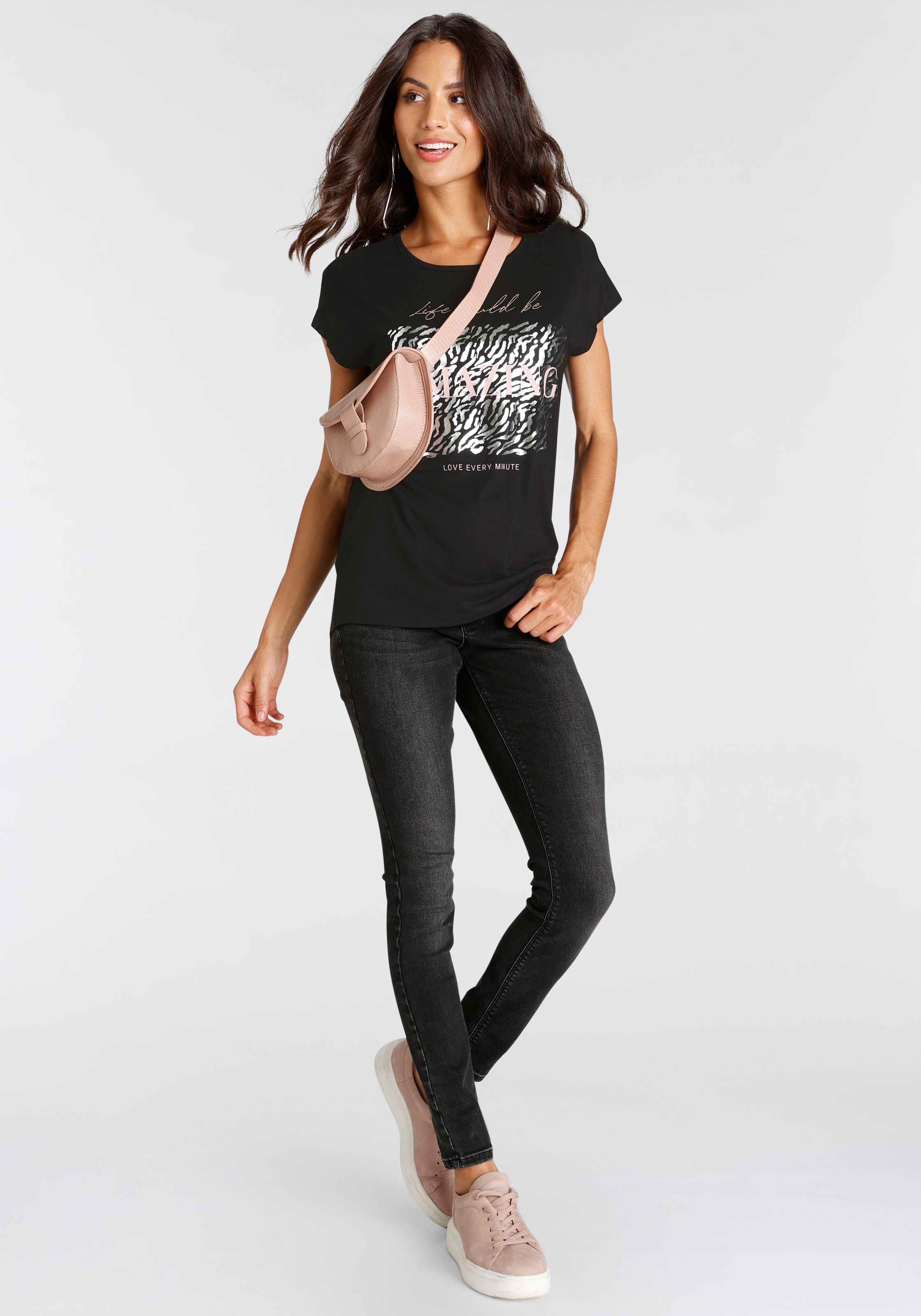 Laura T-Shirt, modischem Scott mit Folienprint kaufen
