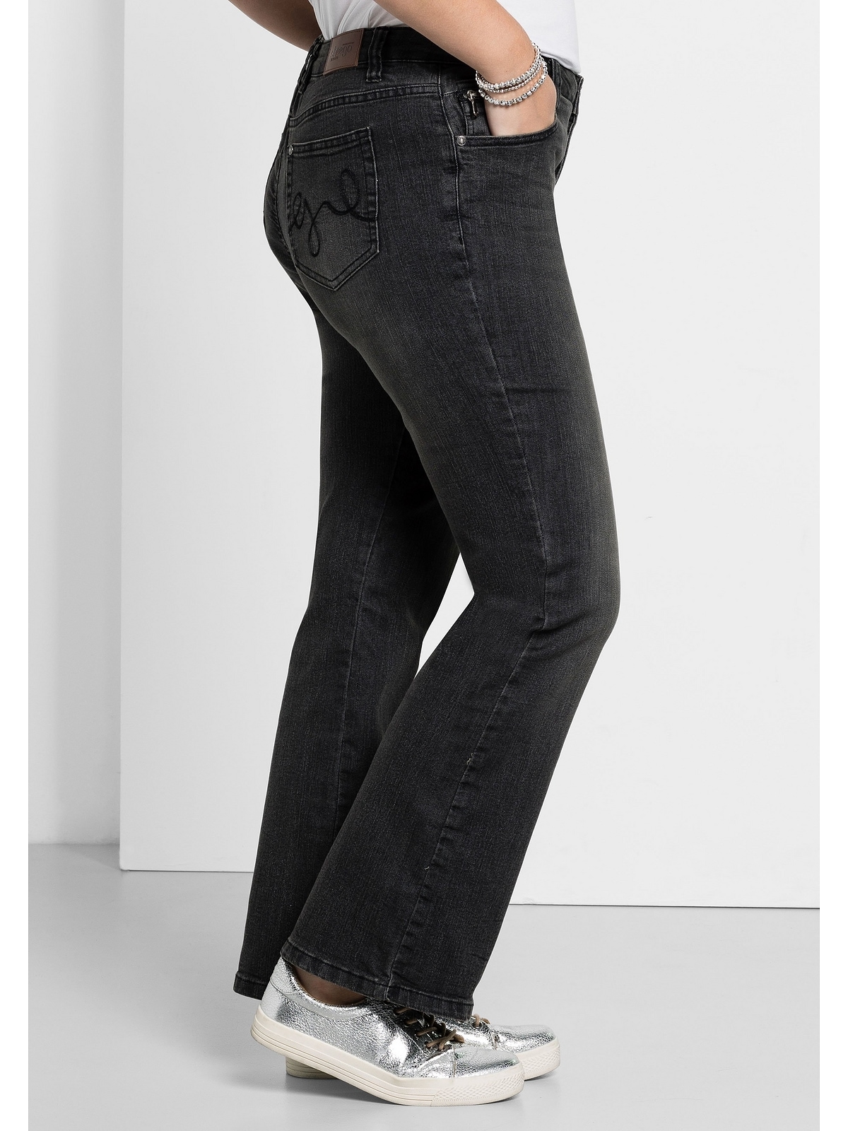 | I\'m online in Bootcut-Jeans mit Größen«, walking Used-Effekten Sheego 5-Pocket-Form, »Große