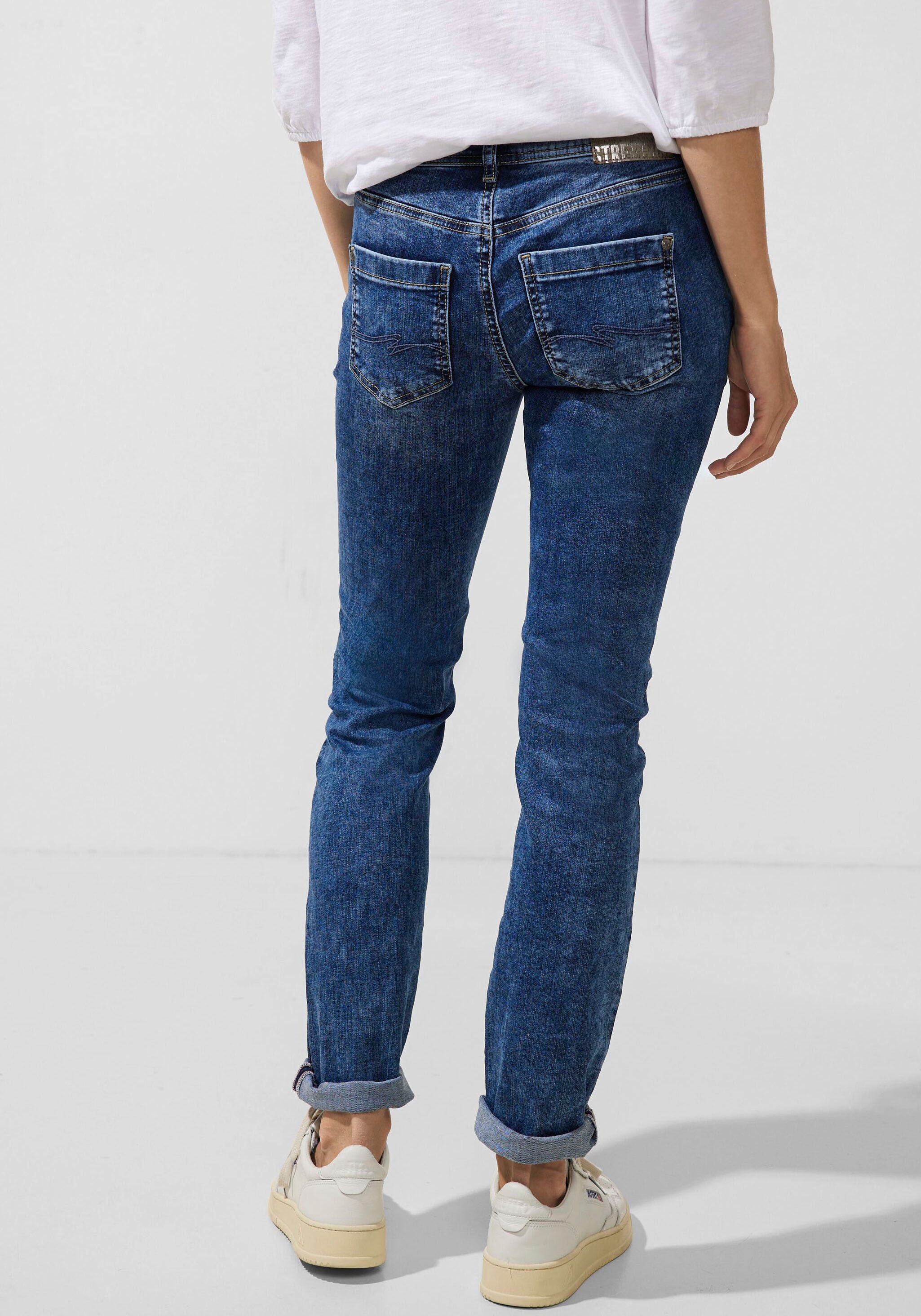 Comfort-fit-Jeans, in moderner Used-Optik I\'m | ONE walking kaufen online STREET