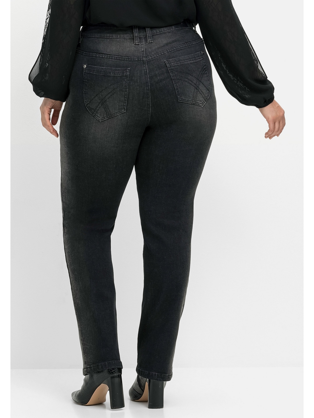 Sheego Gerade Jeans »Große Größen«, mit extralang individueller bestellen Waschung