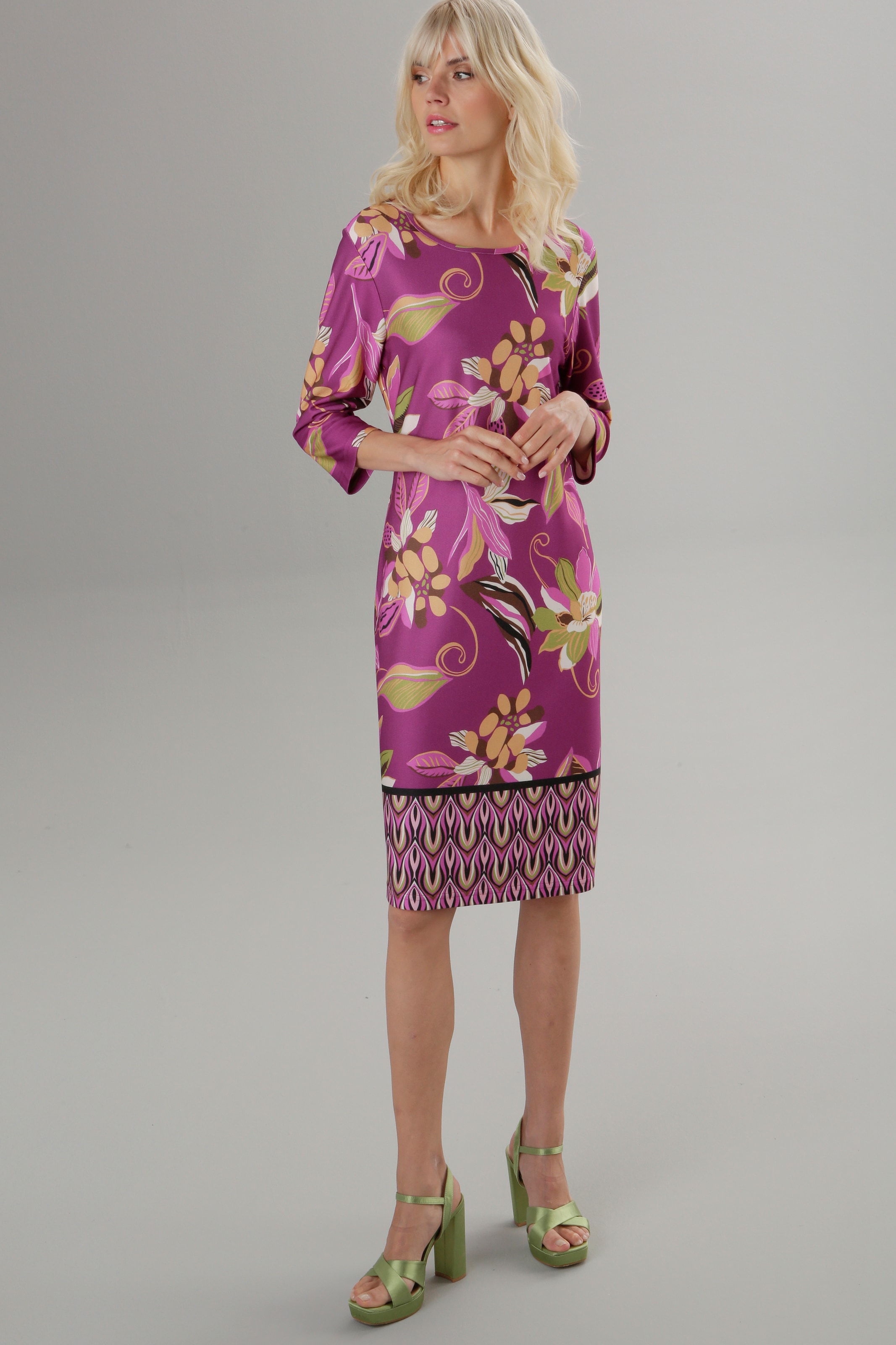 I\'m Retro-Muster aufgedruckter im SELECTED Jerseykleid, mit shoppen Bordüre Aniston | walking